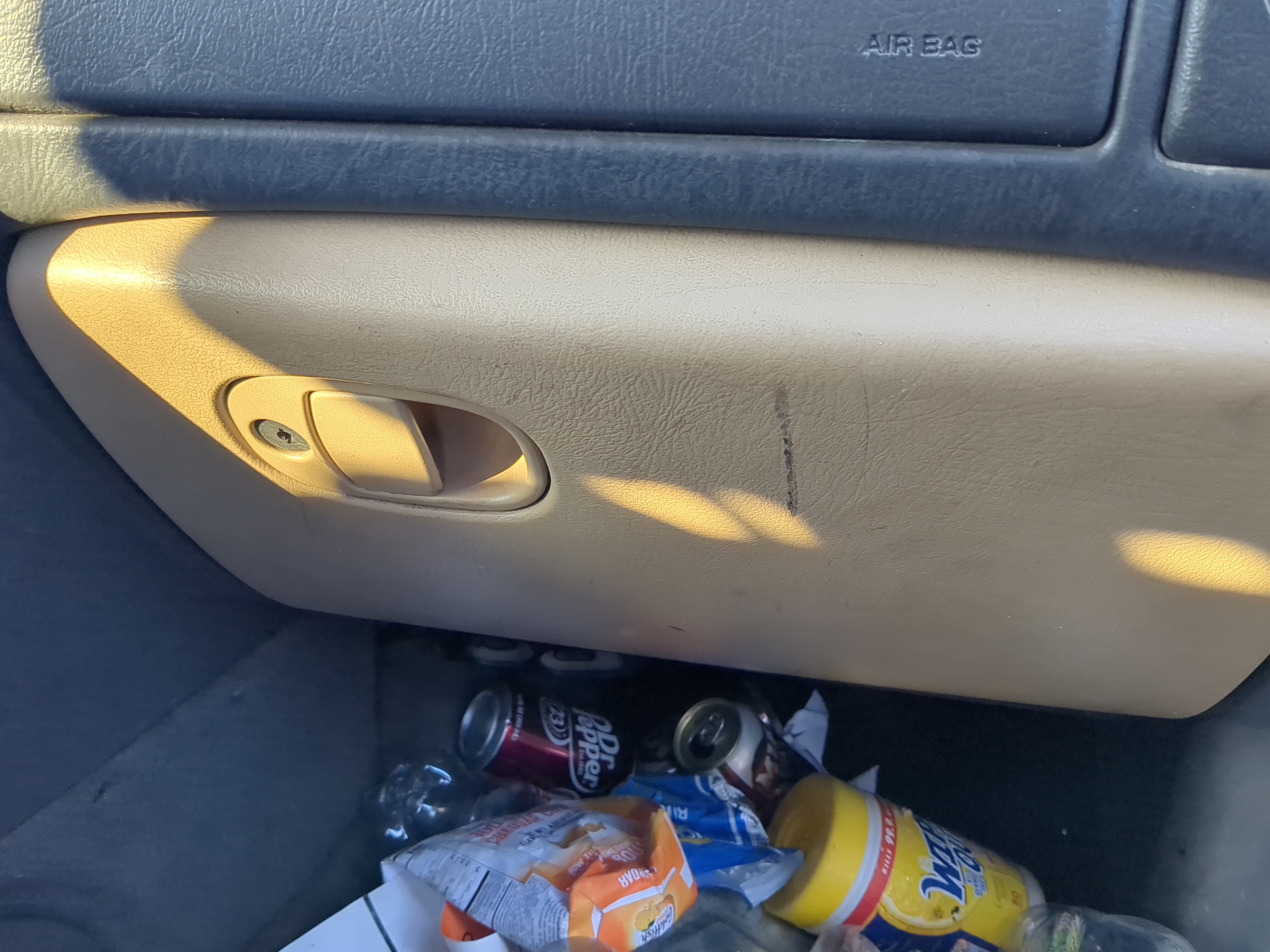2003 Gmc Envoy Passenger Glove Box Door Storage Compartment 1099494 - Oemusedautoparts1.com