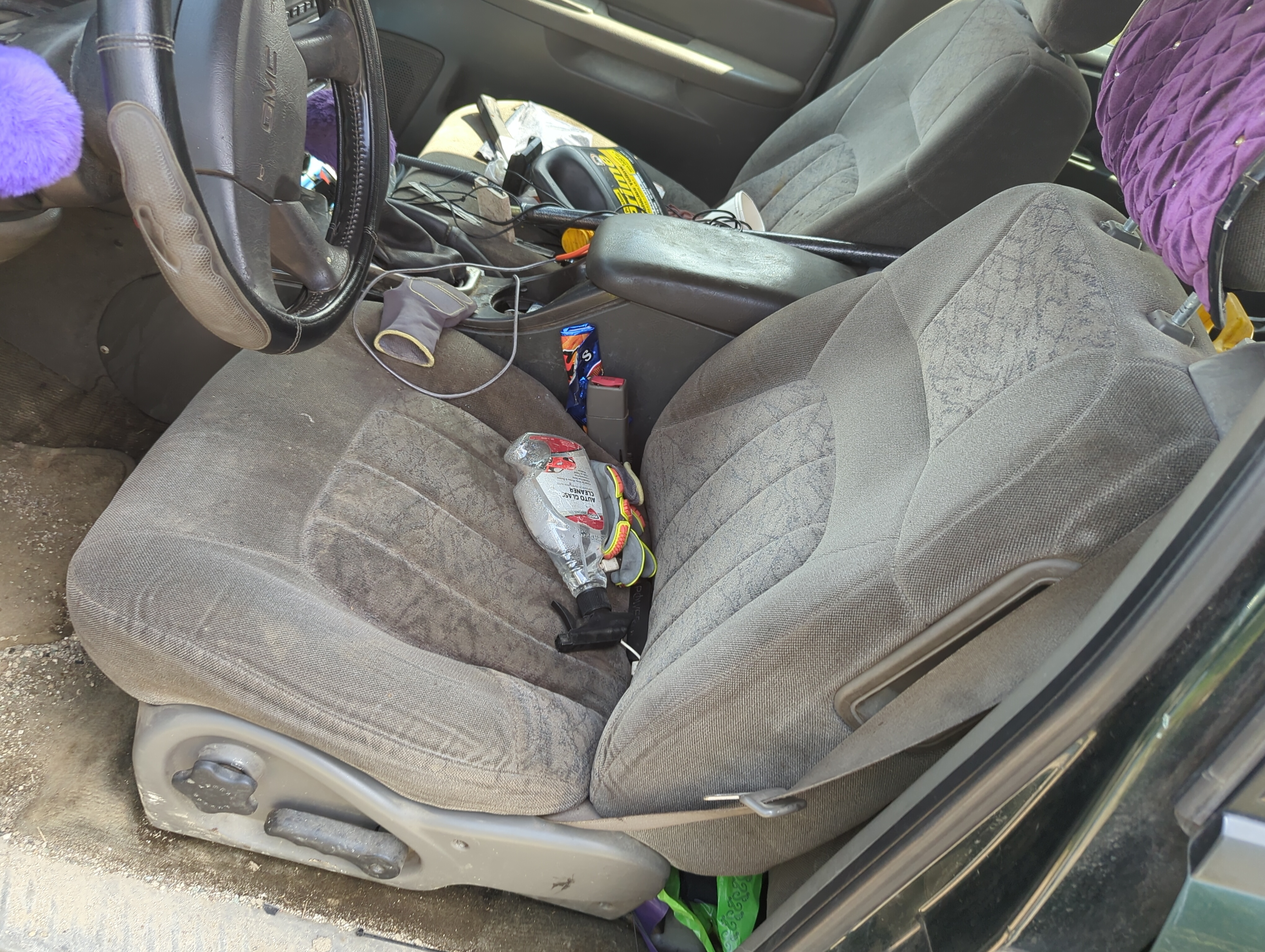 Picture of 2003 Gmc Envoy Driver Front Seat Oem 1099502