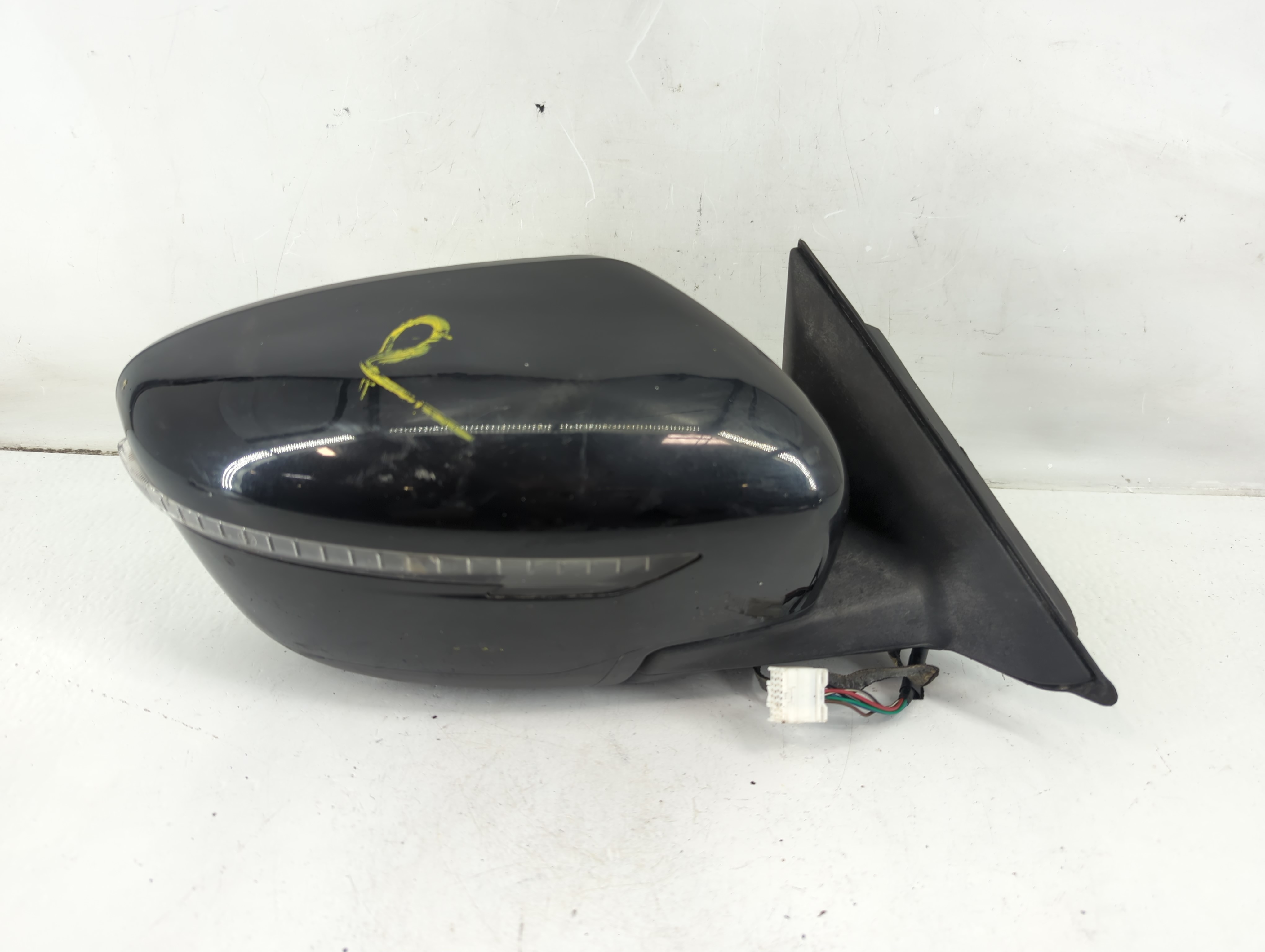 2017-2020 Nissan Rogue Passenger Right Side View Power Door Mirror Black 1099521 - Oemusedautoparts1.com