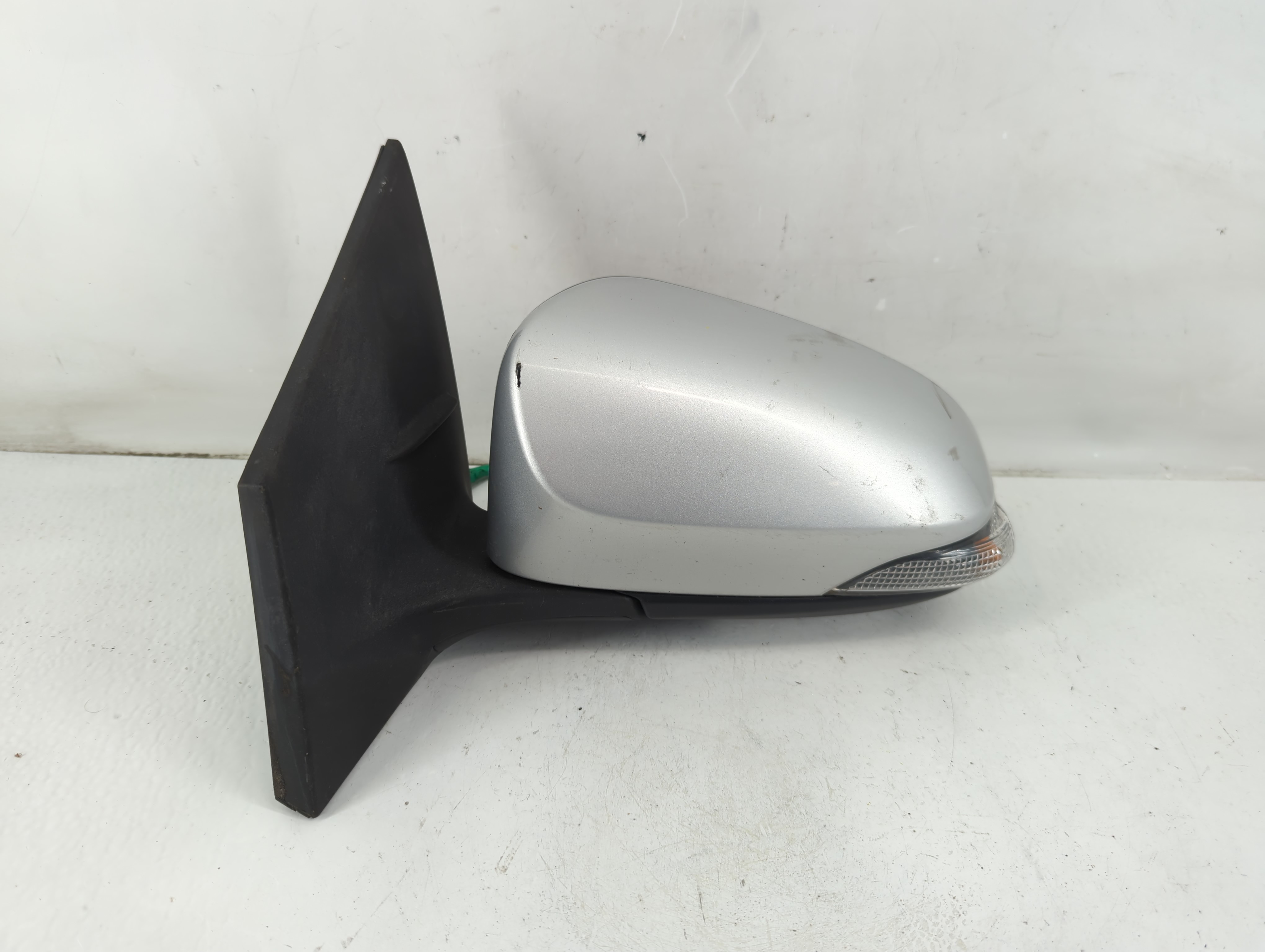 2014-2019 Toyota Corolla Driver Left Side View Power Door Mirror Silver 1099529 - Oemusedautoparts1.com