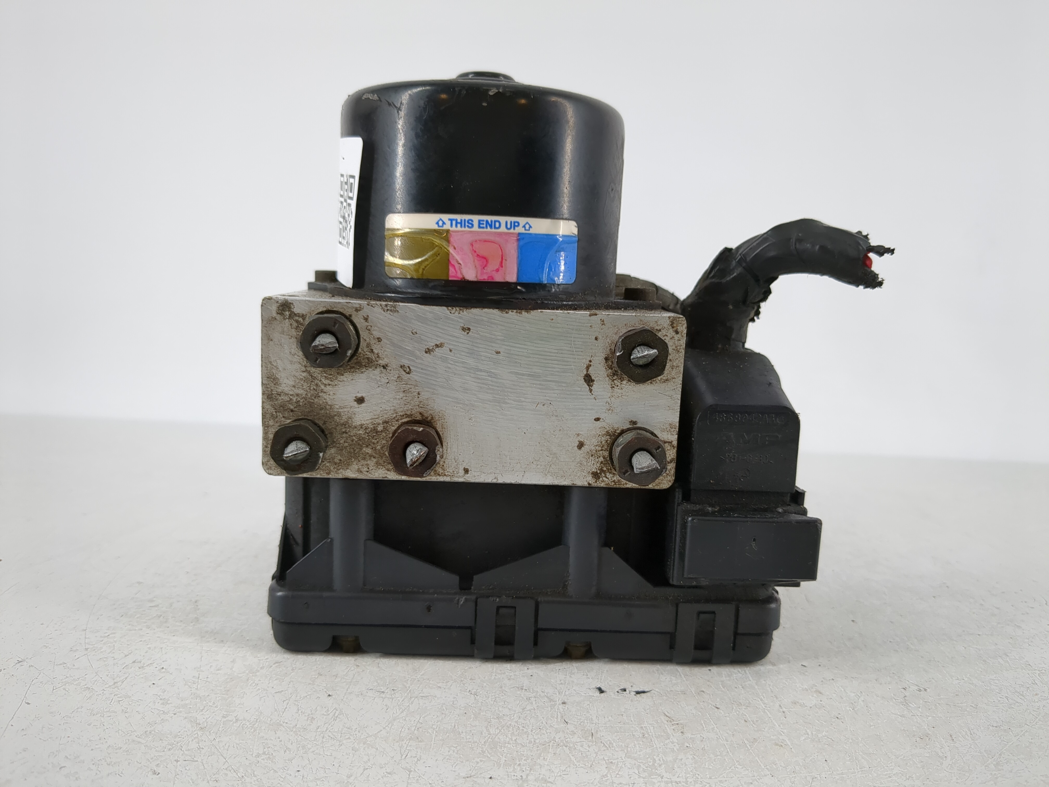 Picture of 2002-2004 Jeep Grand Cherokee Abs Pump Control Module 1099538