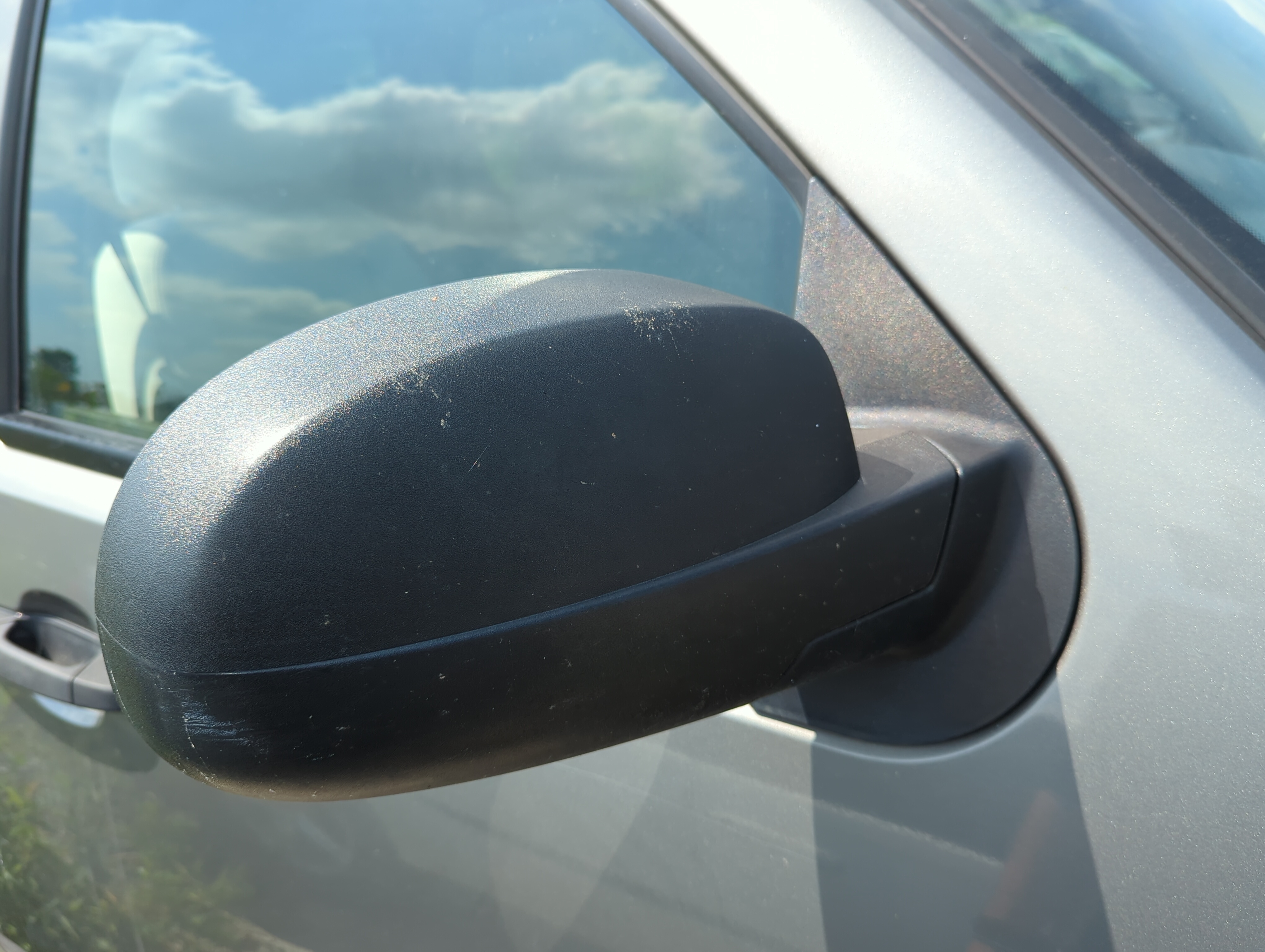 Picture of 2007-2014 Chevrolet Tahoe Passenger Right Side View Power Door Mirror 1099661