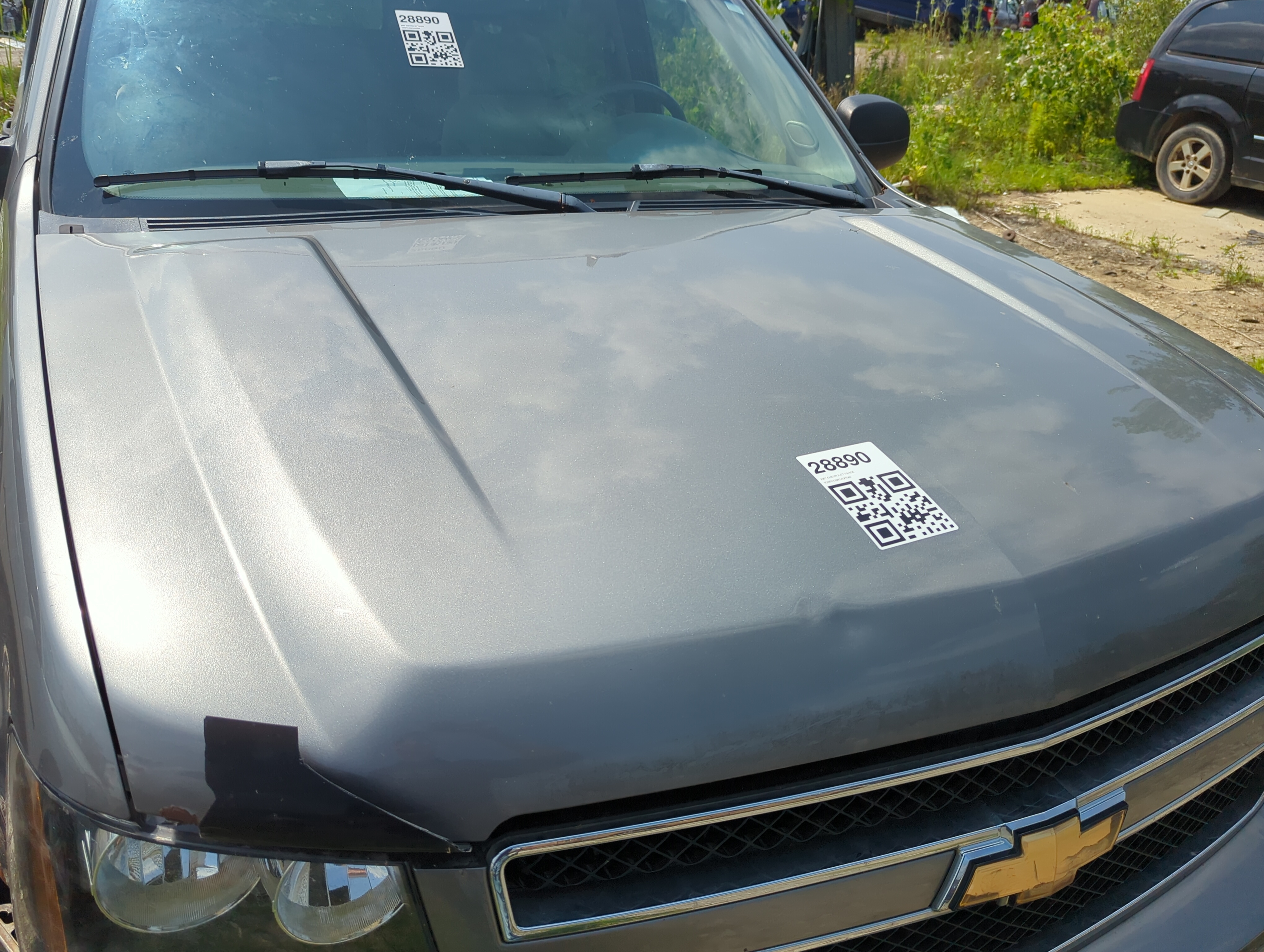 2007-2014 Chevrolet Tahoe Hood Oem 1099713 - Oemusedautoparts1.com