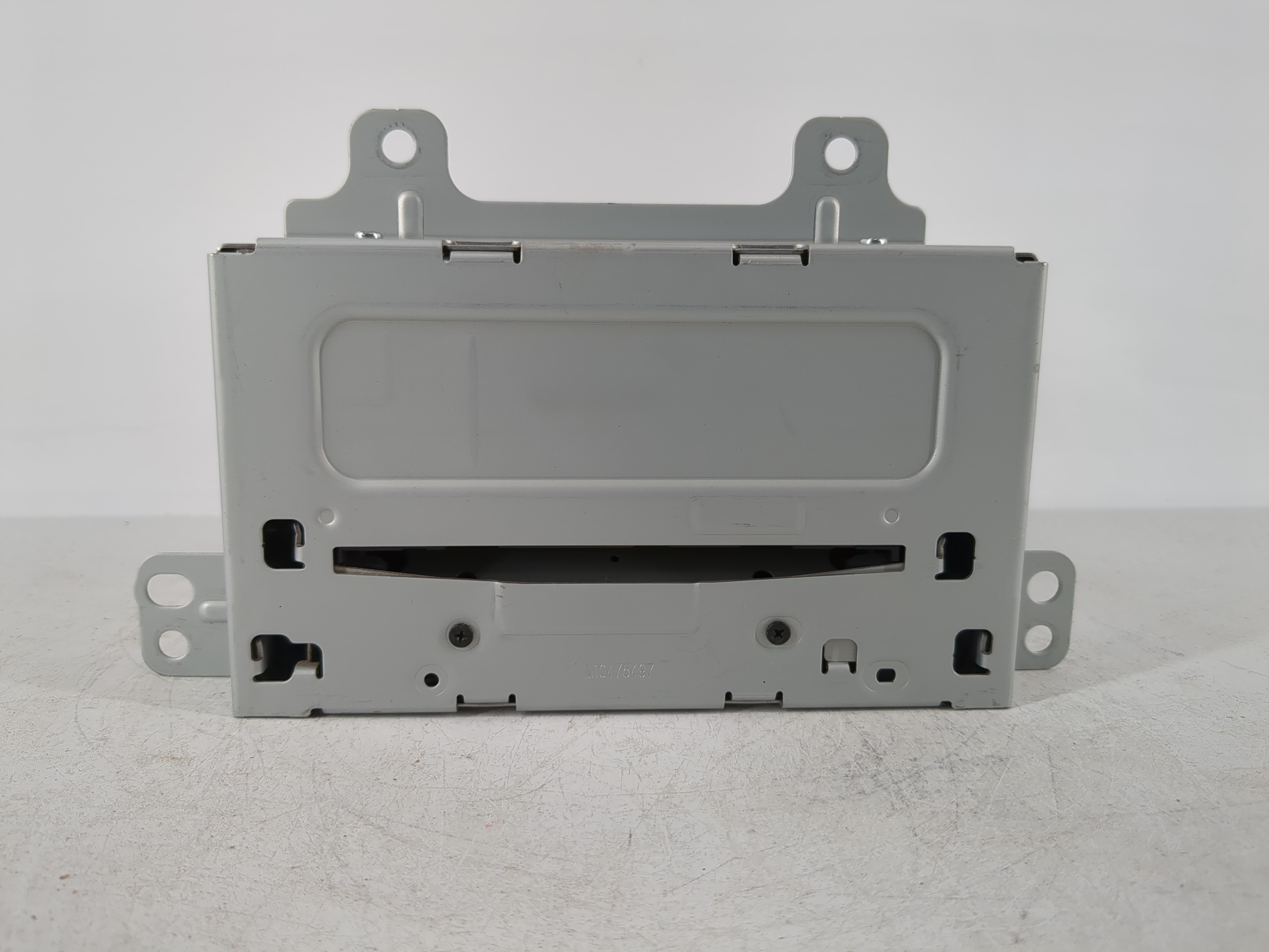 2011-2012 Chevrolet Cruze Am Fm Cd Player Radio Receiver 1099724 - Oemusedautoparts1.com