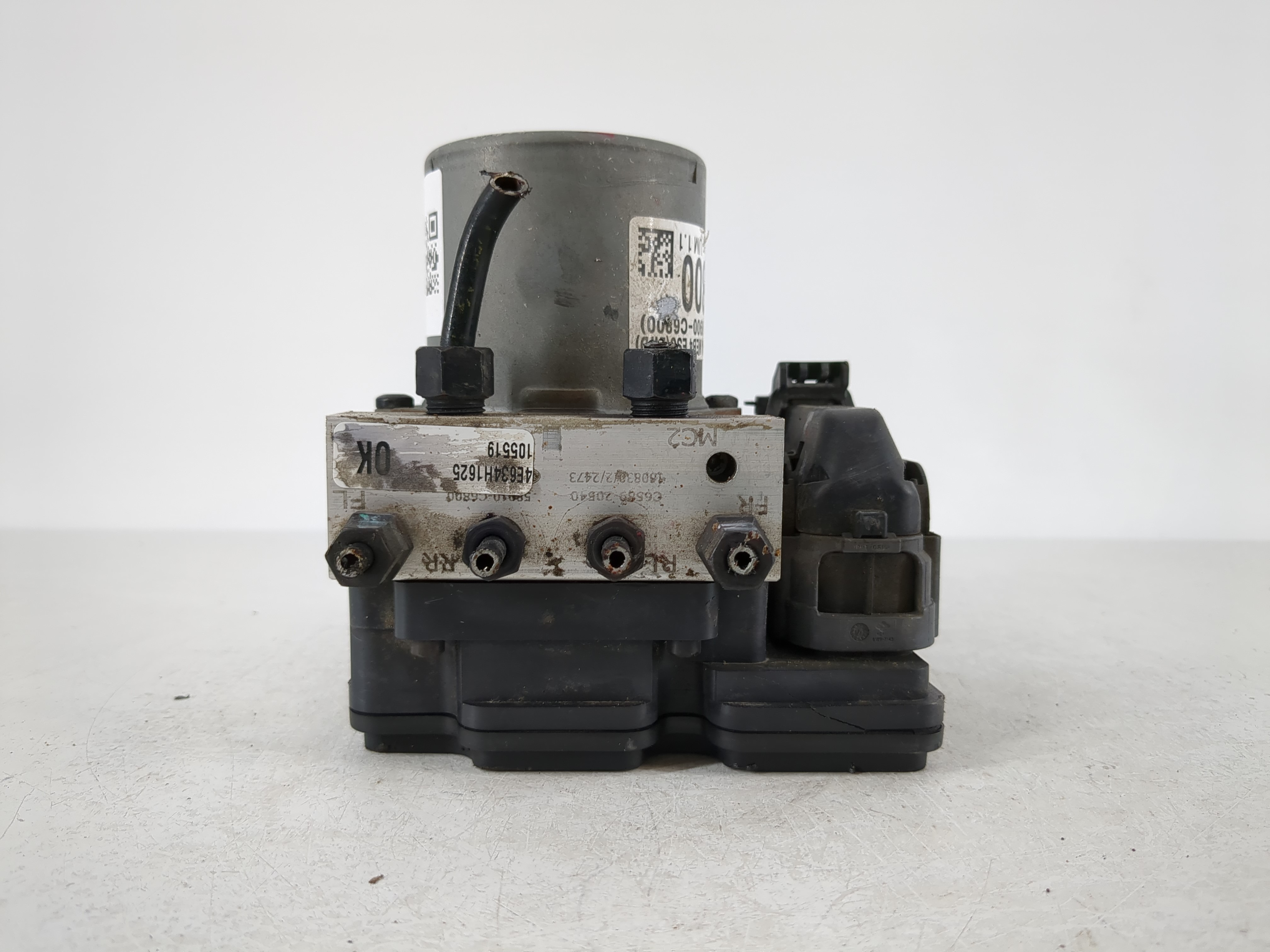 Picture of 2016-2018 Kia Sorento Abs Pump Control Module 1099755