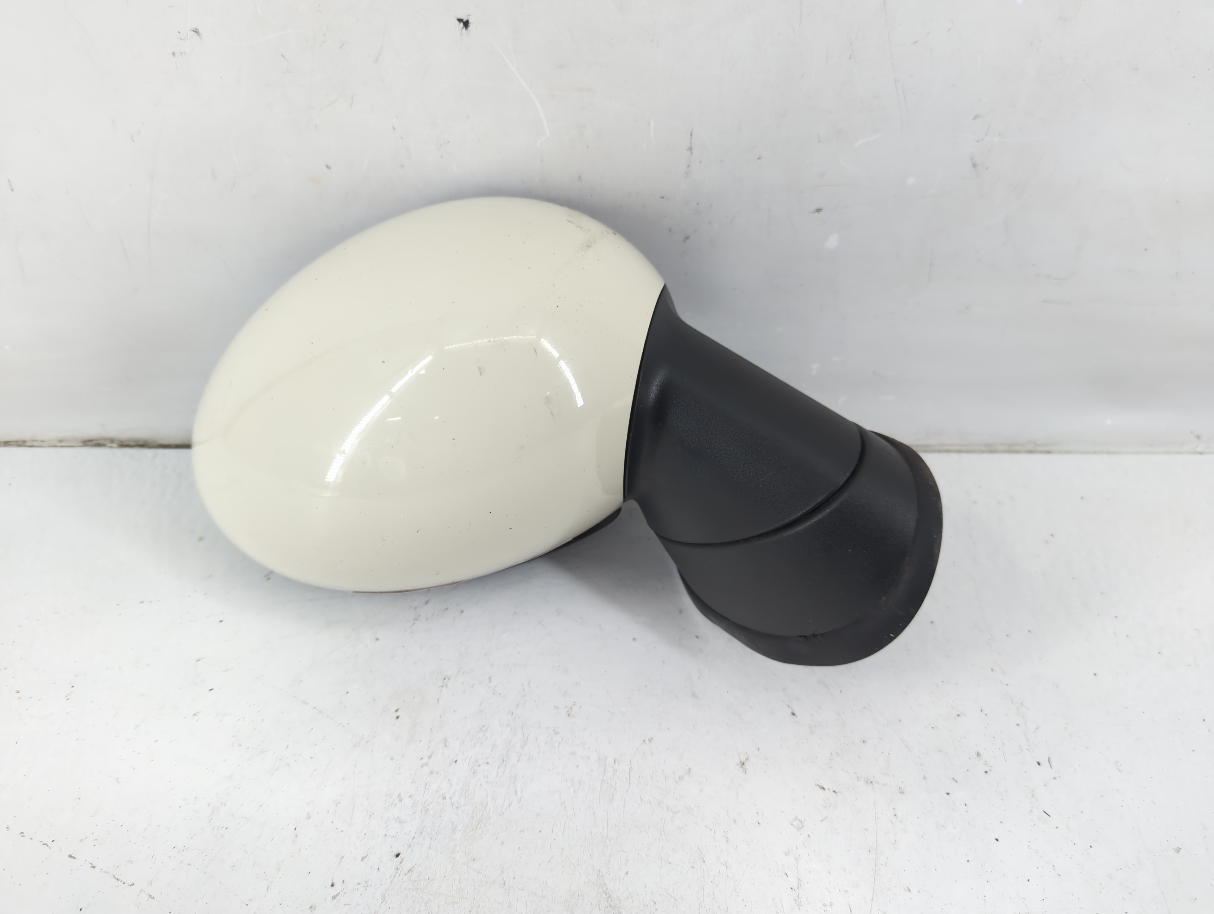 2008-2014 Mini Cooper Passenger Right Side View Power Door Mirror White 1099783 - Oemusedautoparts1.com