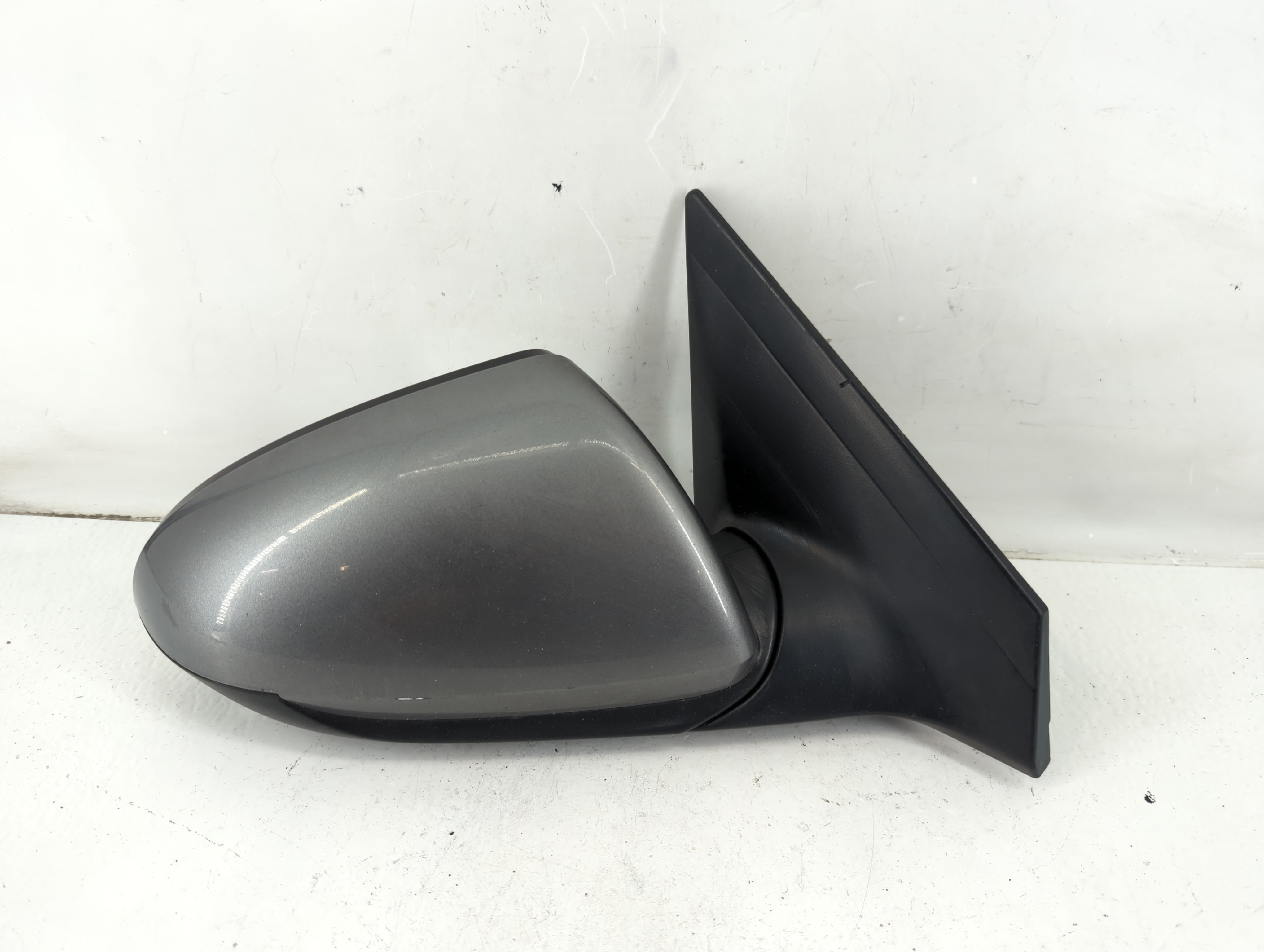 2017-2020 Hyundai Elantra Passenger Right Side View Power Door Mirror 1099844 - Oemusedautoparts1.com
