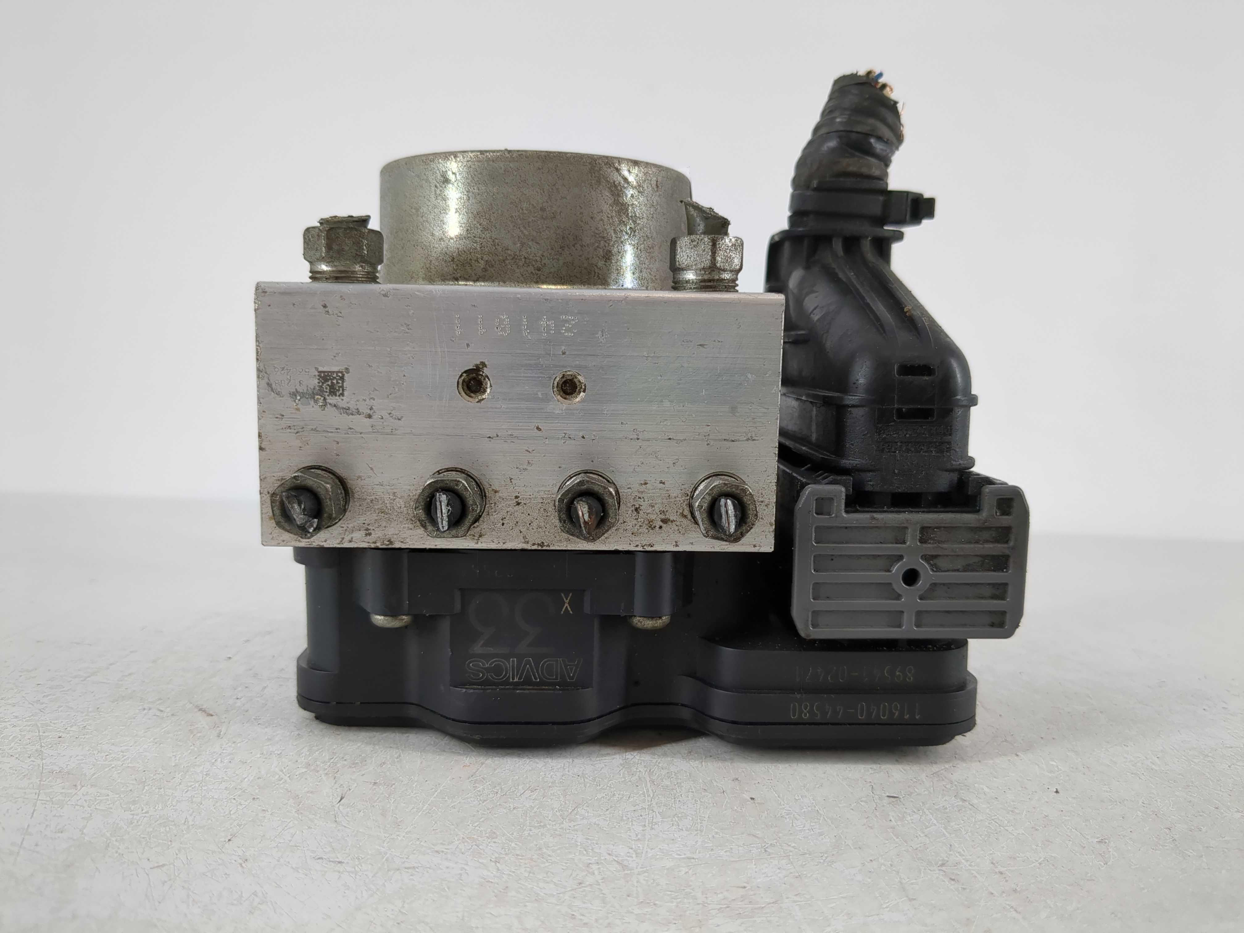 Picture of 2018-2019 Toyota Corolla Abs Pump Control Module 1099883