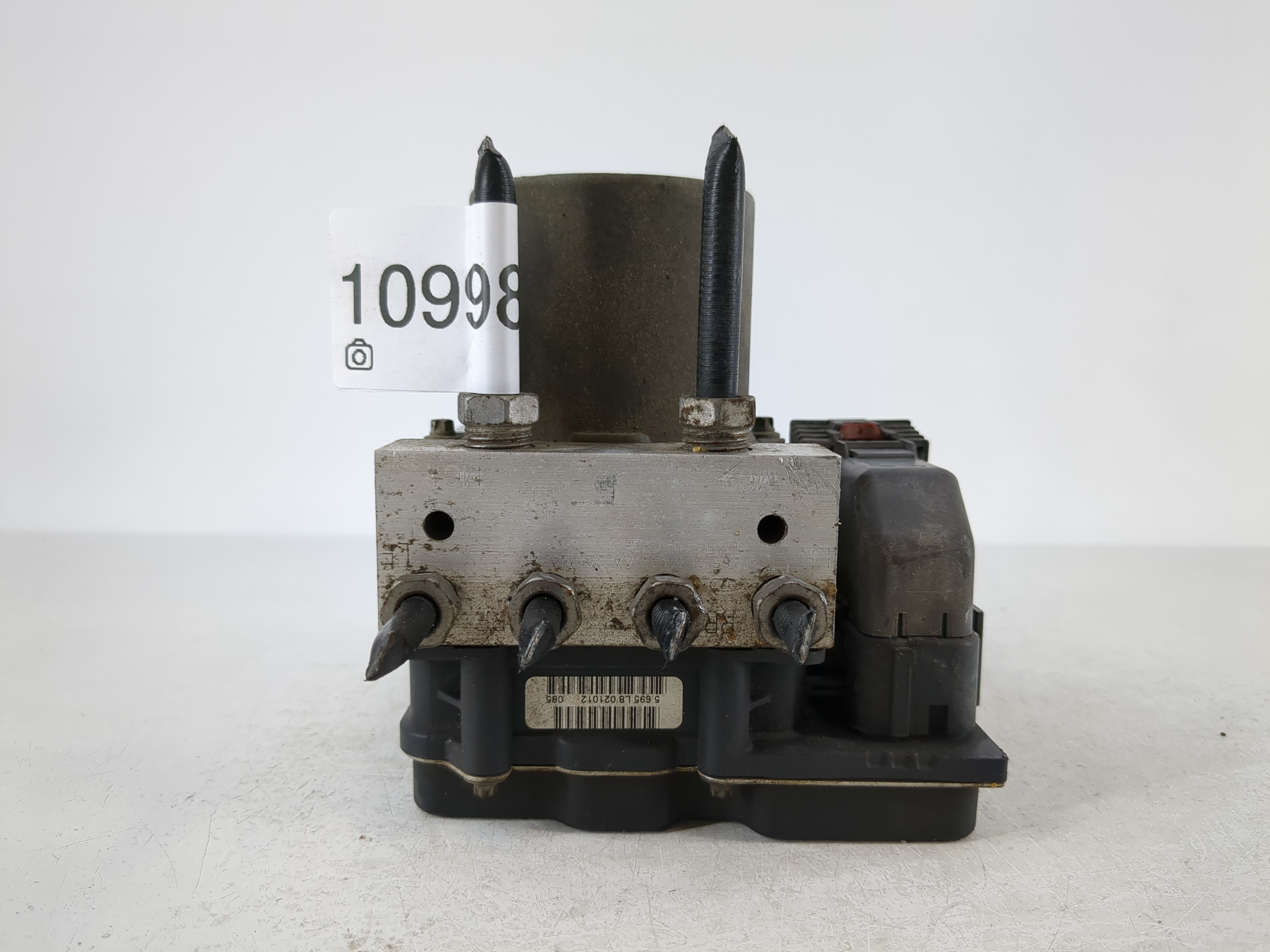 Picture of 2009-2014 Gmc Yukon Xl 1500 Abs Pump Control Module 1099886