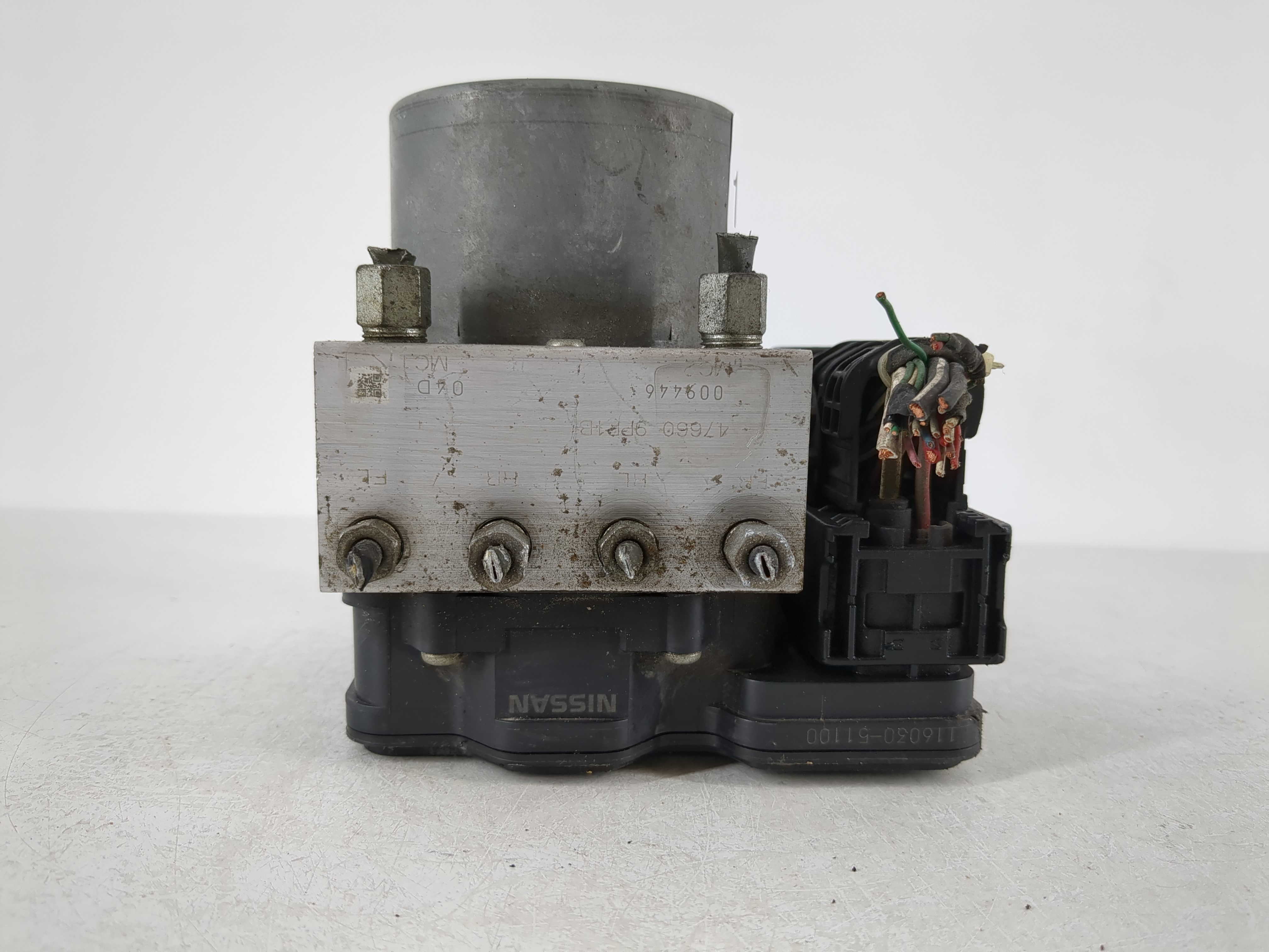 Picture of 2017-2017 Nissan Pathfinder Abs Pump Control Module 1099888
