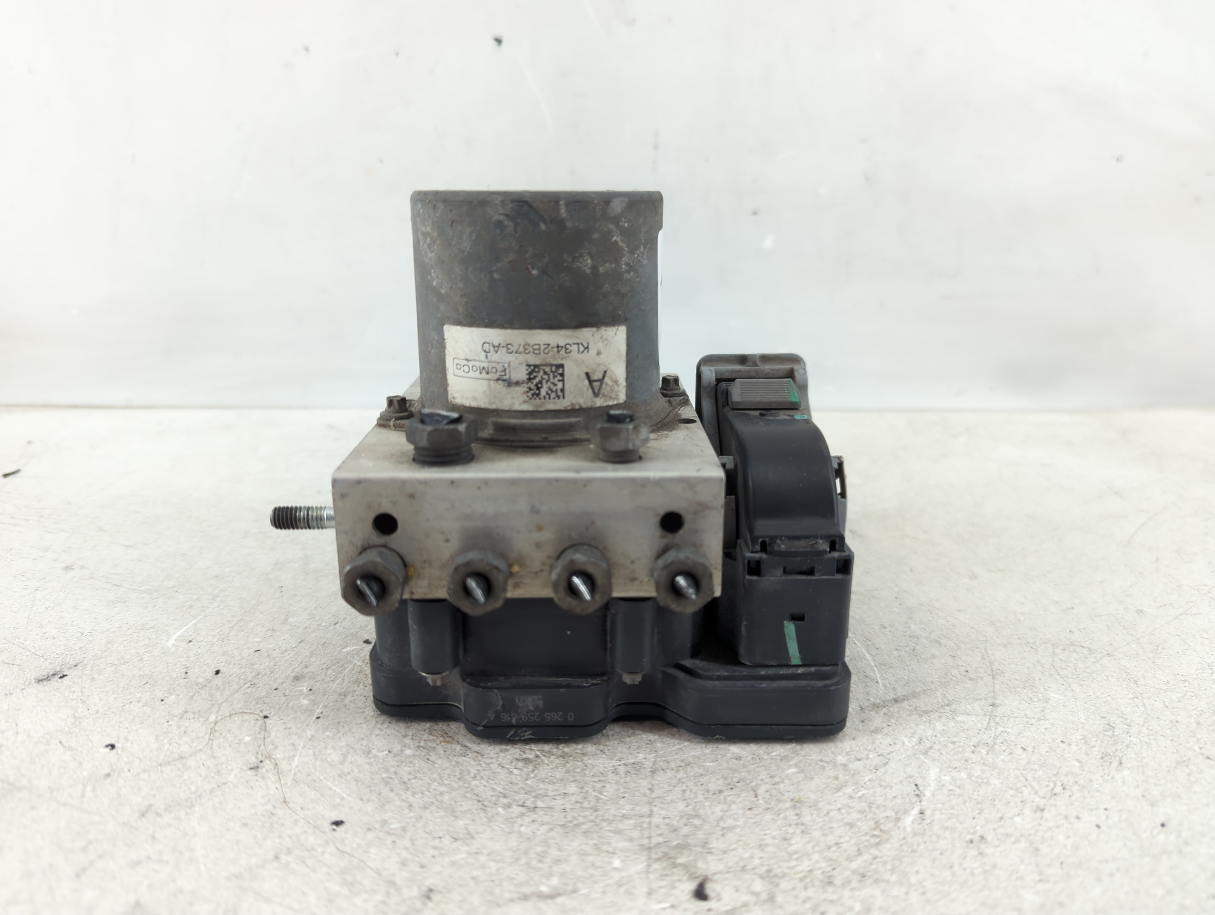 2019-2020 Ford F-150 Abs Pump Control Module 1099945 - Oemusedautoparts1.com