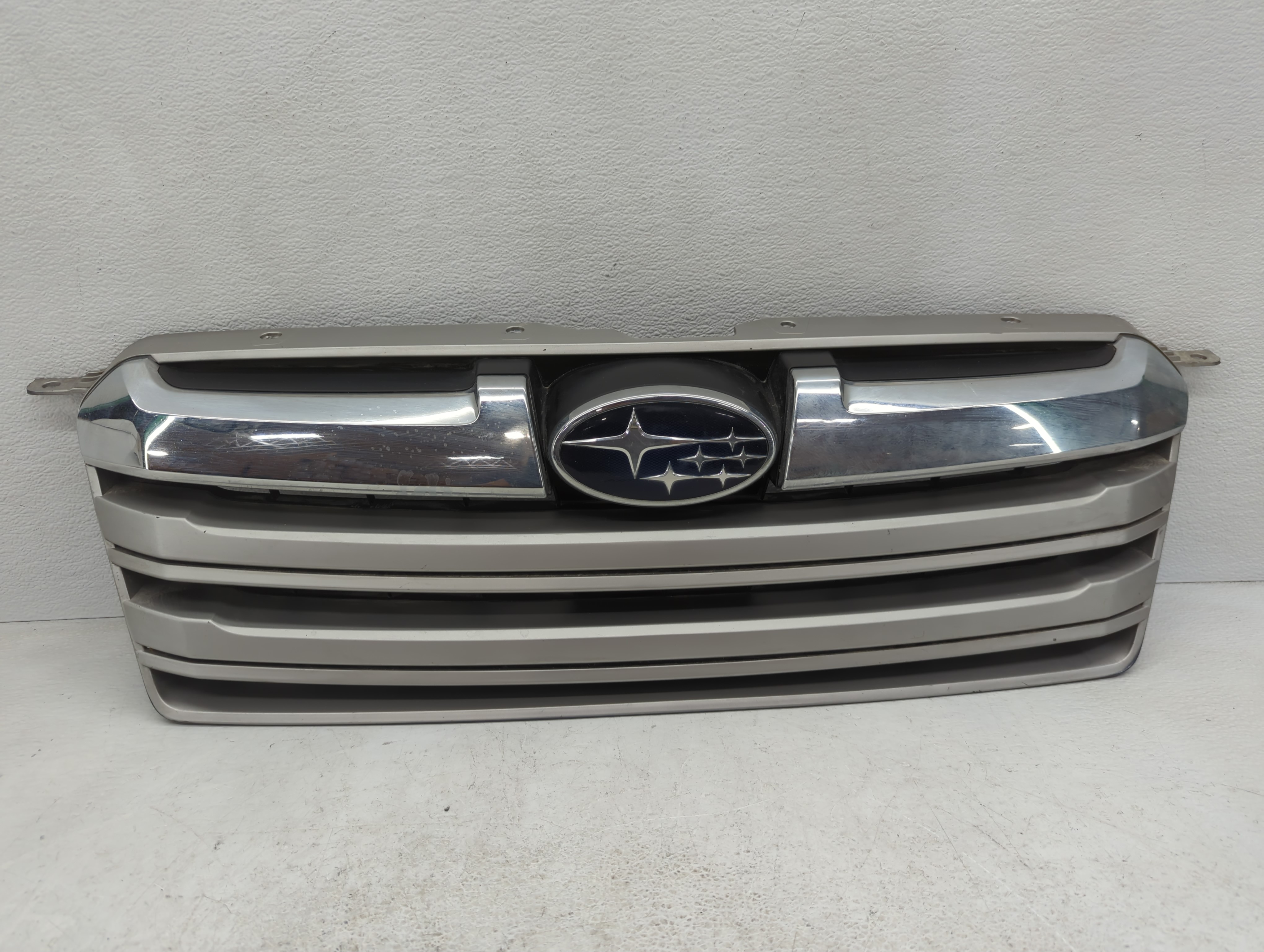 2014 Subaru Outback Front Bumper Grille Cover 1099967 - Oemusedautoparts1.com