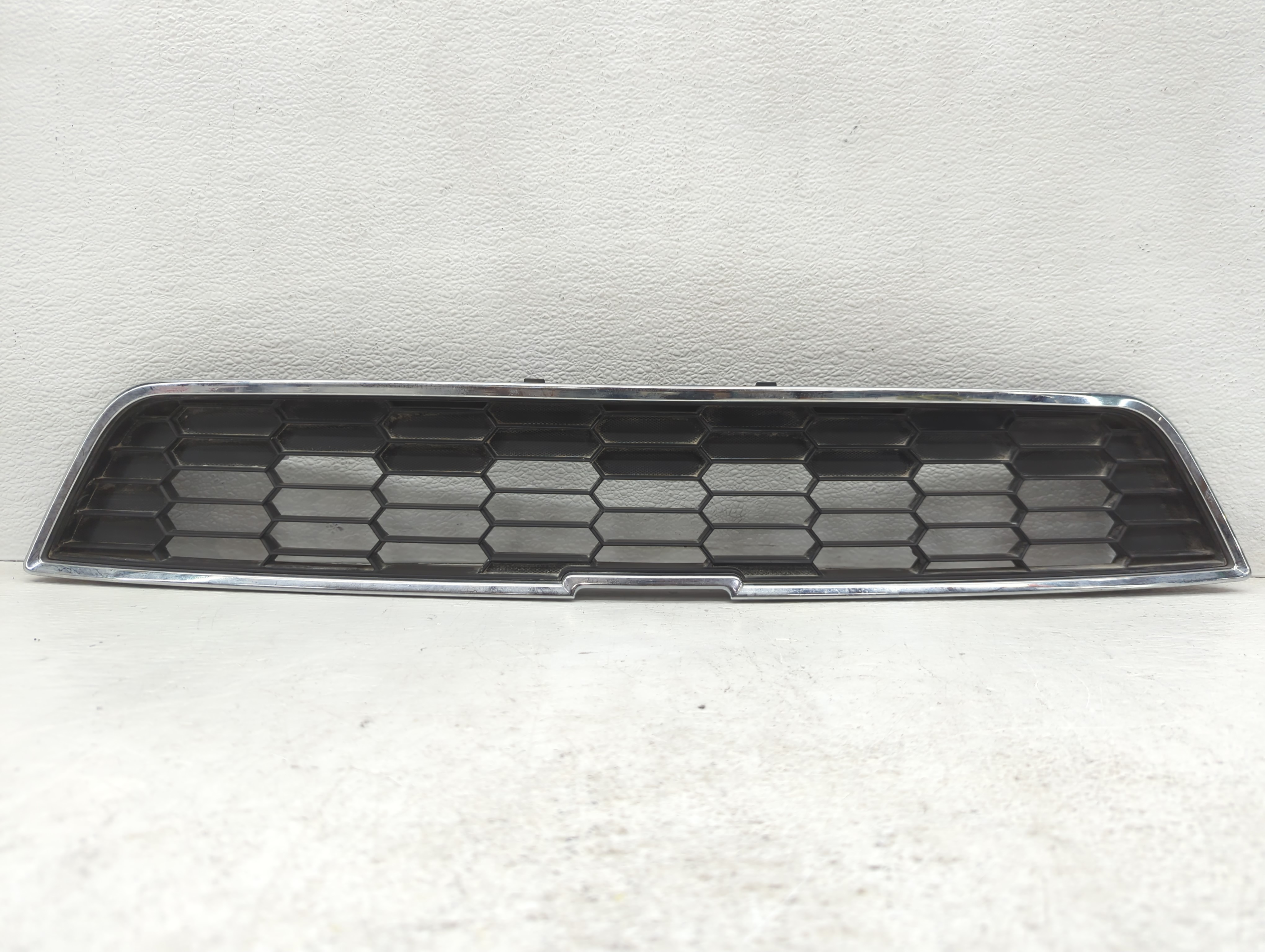2012-2016 Chevrolet Sonic Front Bumper Grille Cover 1099968 - Oemusedautoparts1.com