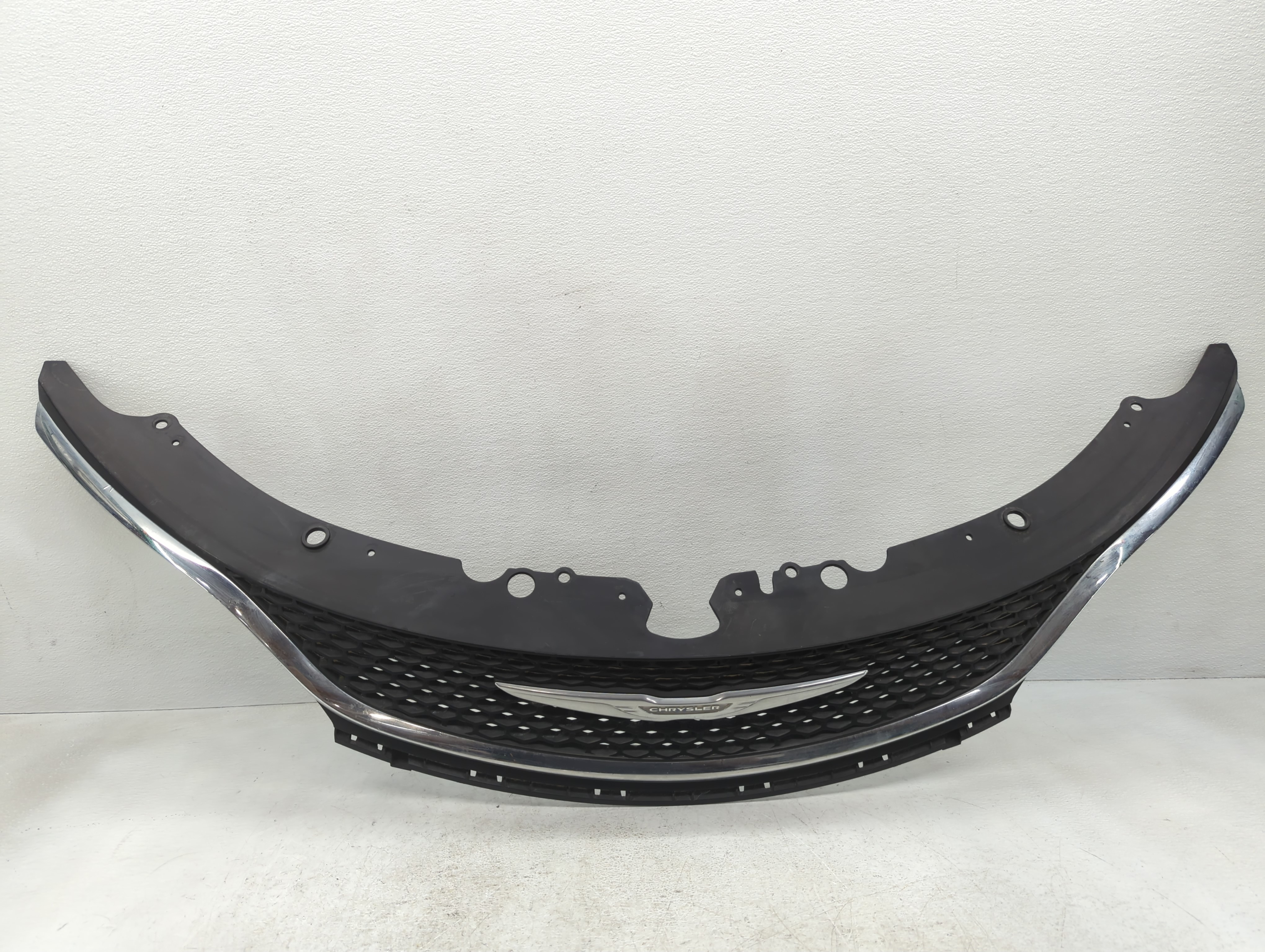 2015-2017 Chrysler 200 Front Bumper Grille Cover 1099970 - Oemusedautoparts1.com