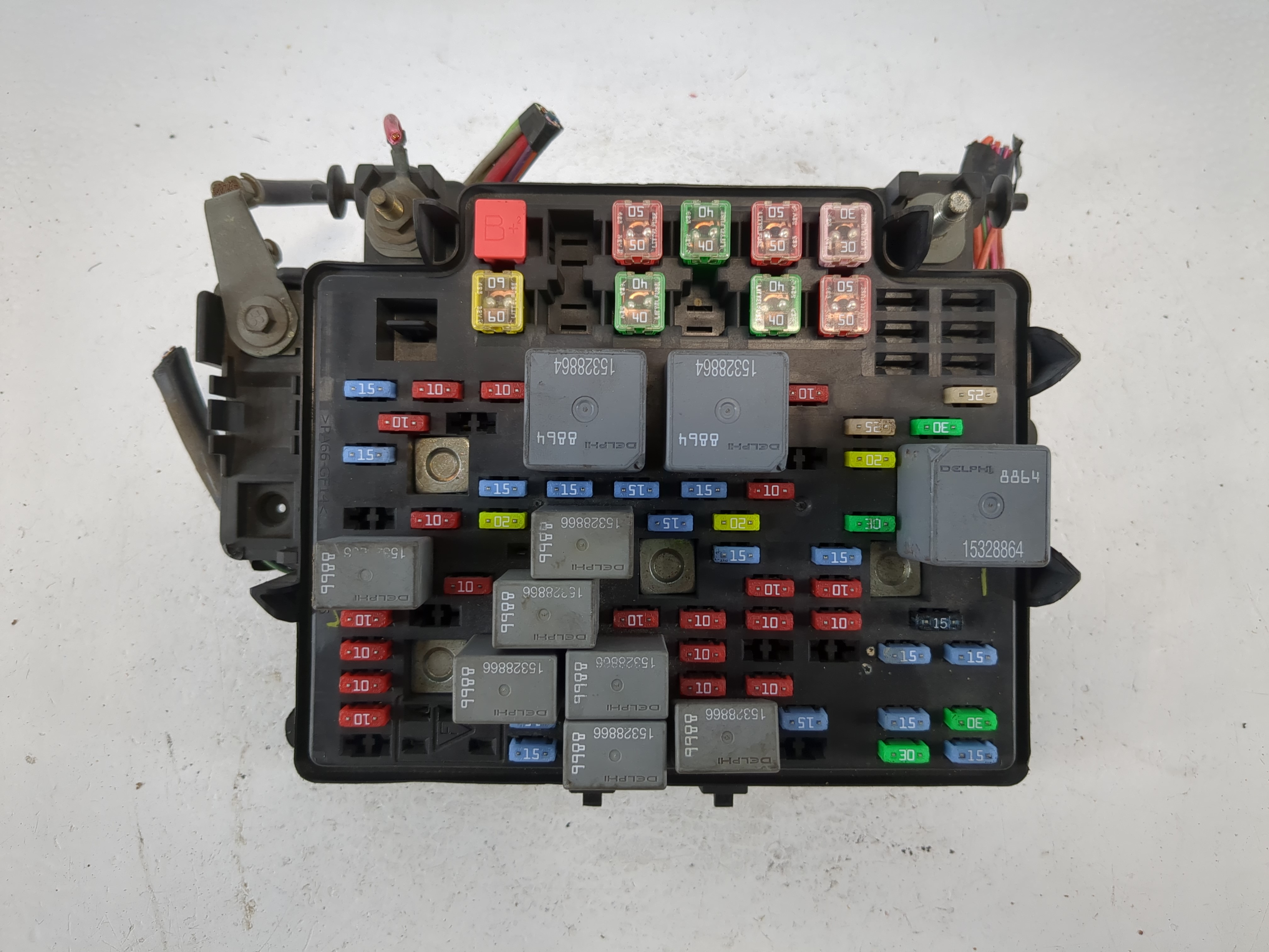 Picture of 2003-2005 Chevrolet Silverado 1500 Fusebox Fuse Box Relay Module 1100014