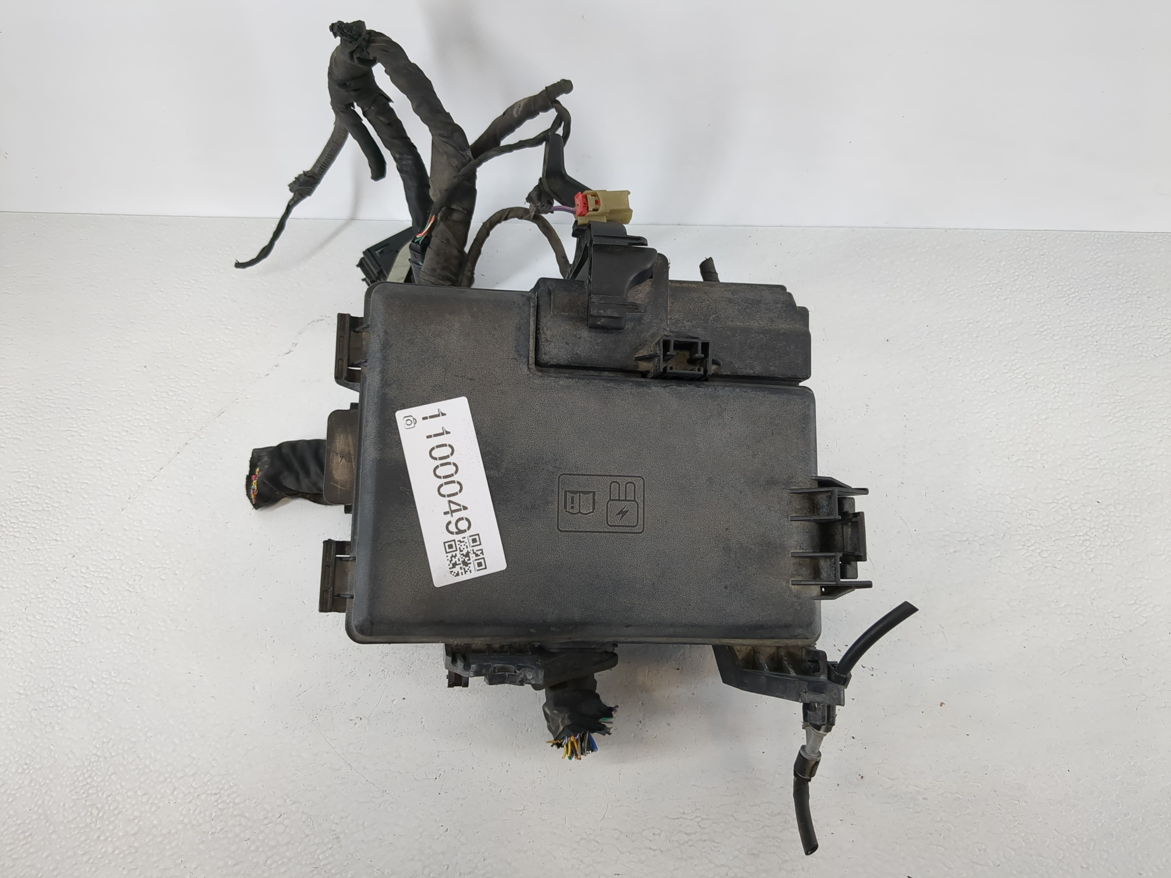 2015-2015 Ford F-150 Fusebox Fuse Box Relay Module Fl3t-12a581 Ckg 1100049 - Oemusedautoparts1.com
