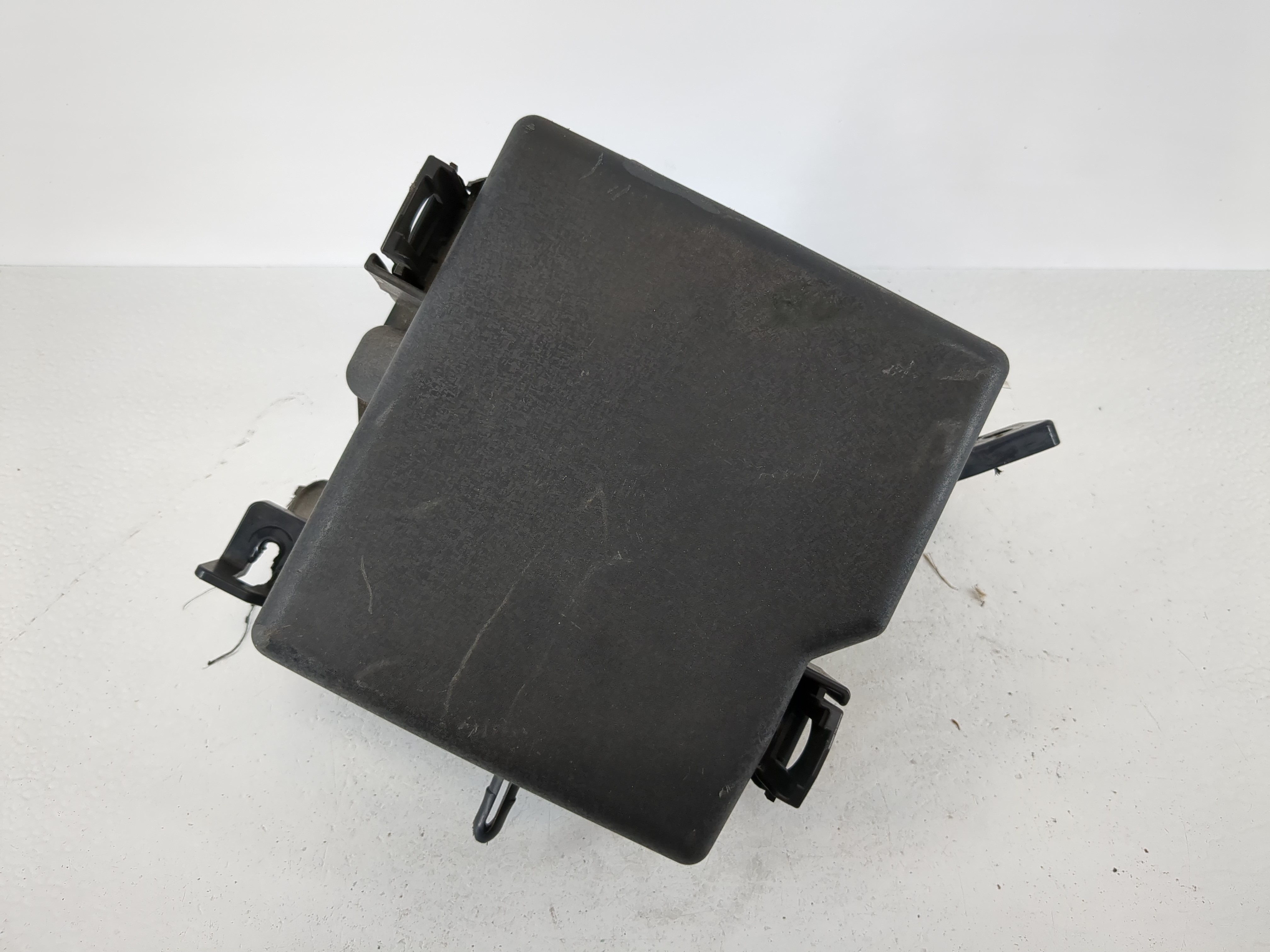 2016-2018 Kia Sorento Fusebox Fuse Box Relay Module T96141637216 1100055 - Oemusedautoparts1.com