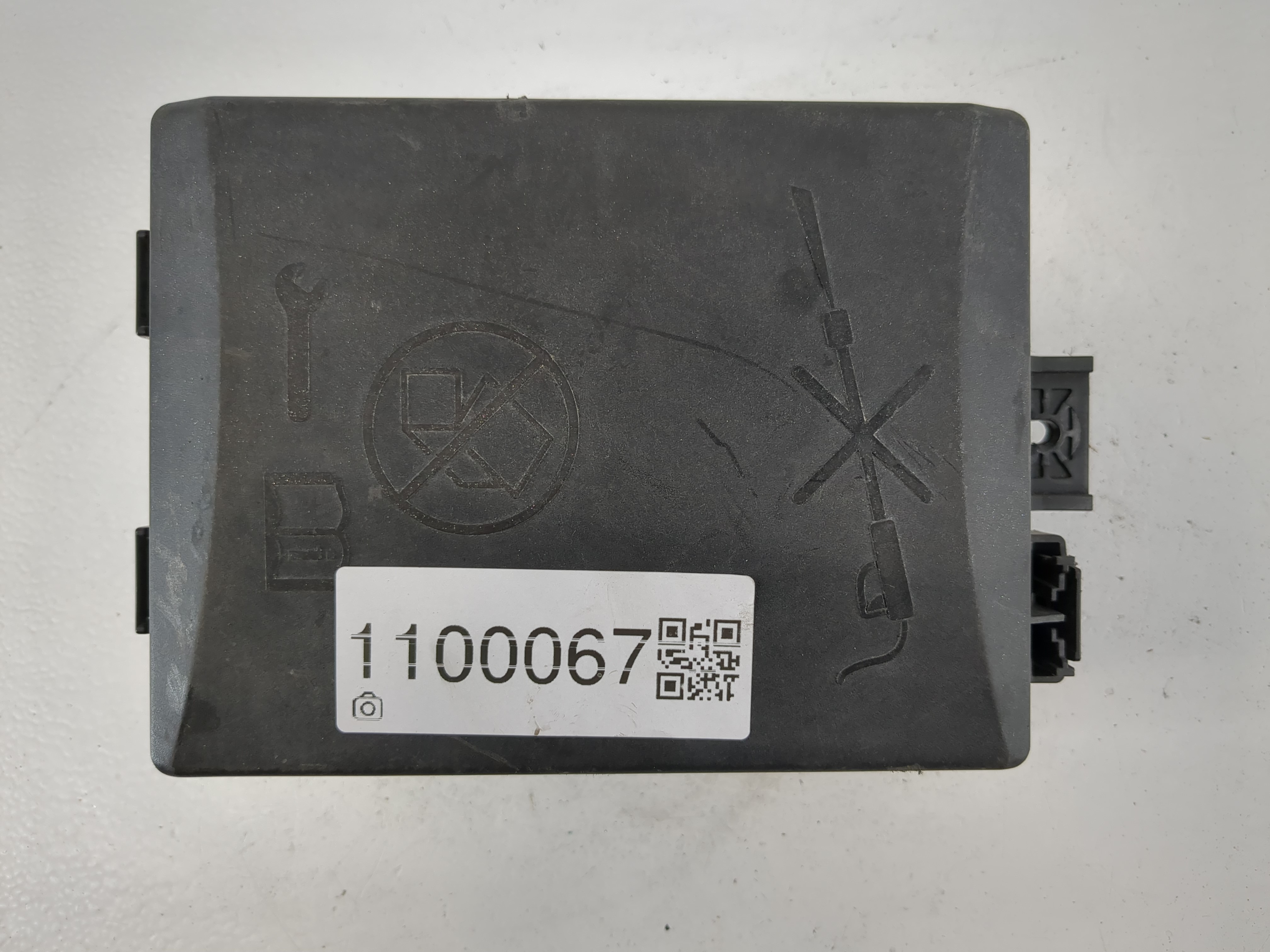 2017-2019 Chevrolet Sonic Fusebox Fuse Box Relay Module 42556517 1100067 - Oemusedautoparts1.com