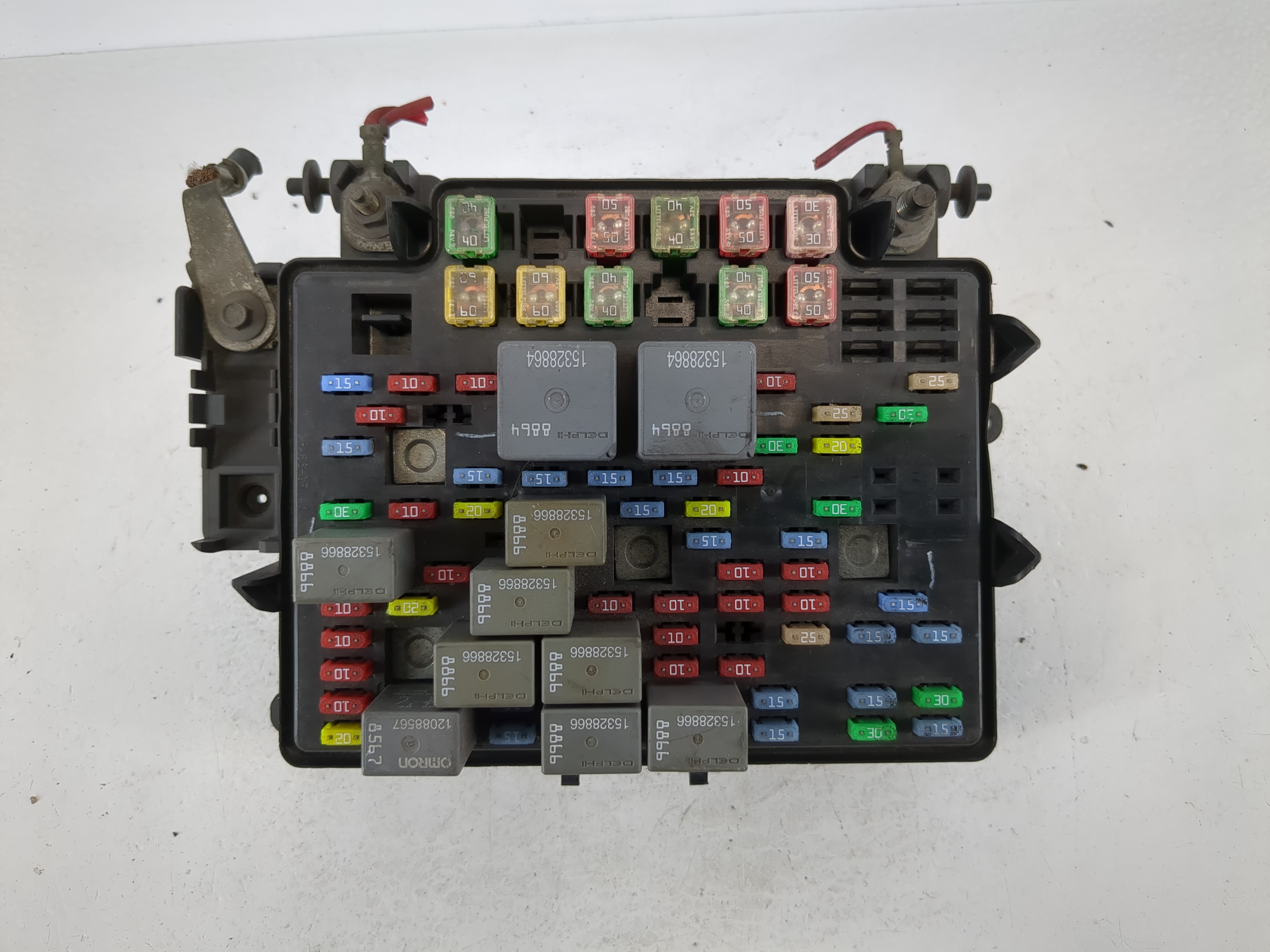2003-2006 Chevrolet Tahoe Fusebox Fuse Box Relay Module 15115617 1100073 - Oemusedautoparts1.com