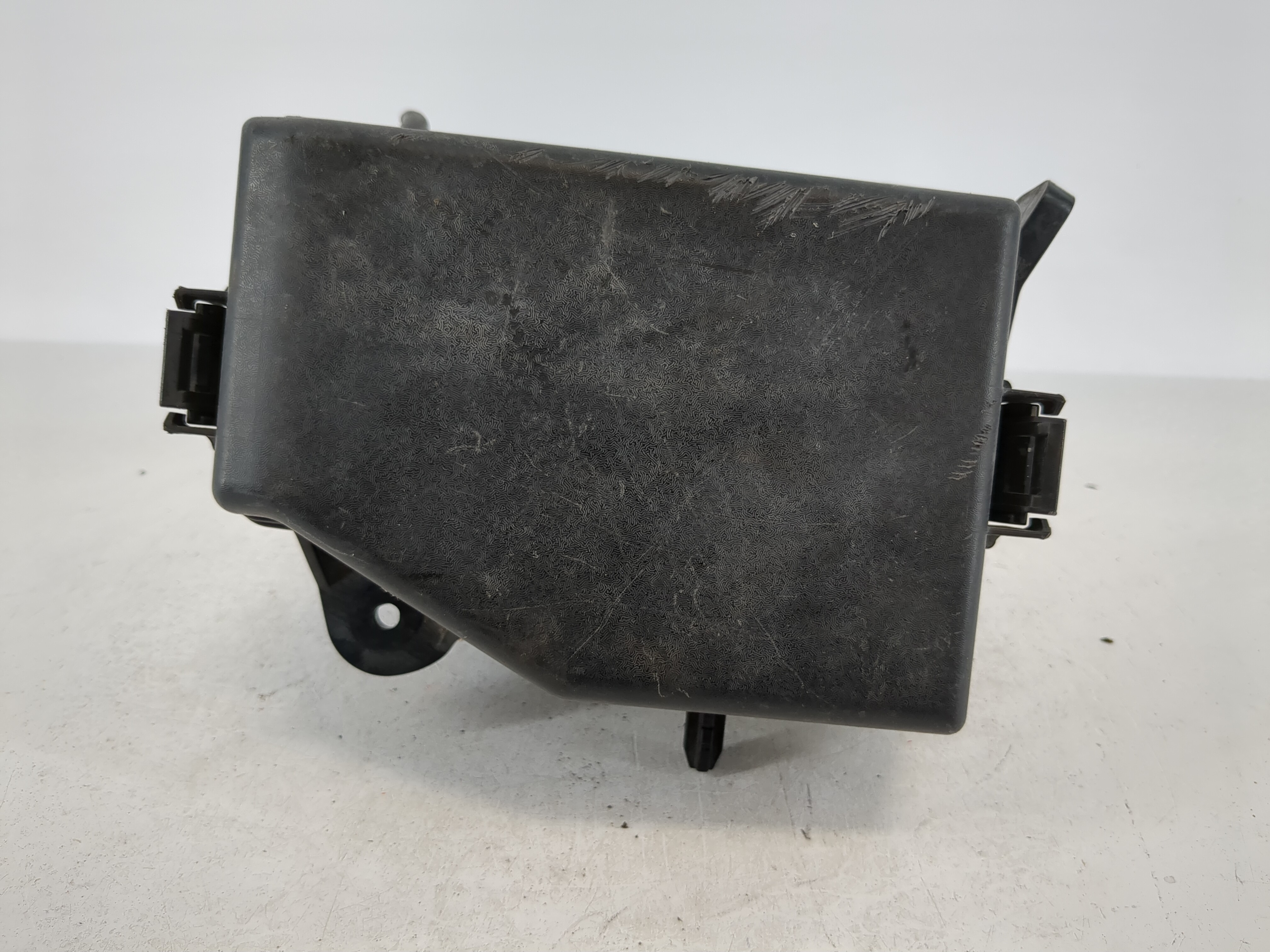 2012-2013 Hyundai Accent Fusebox Fuse Box Relay Module 912211r472 1100074 - Oemusedautoparts1.com