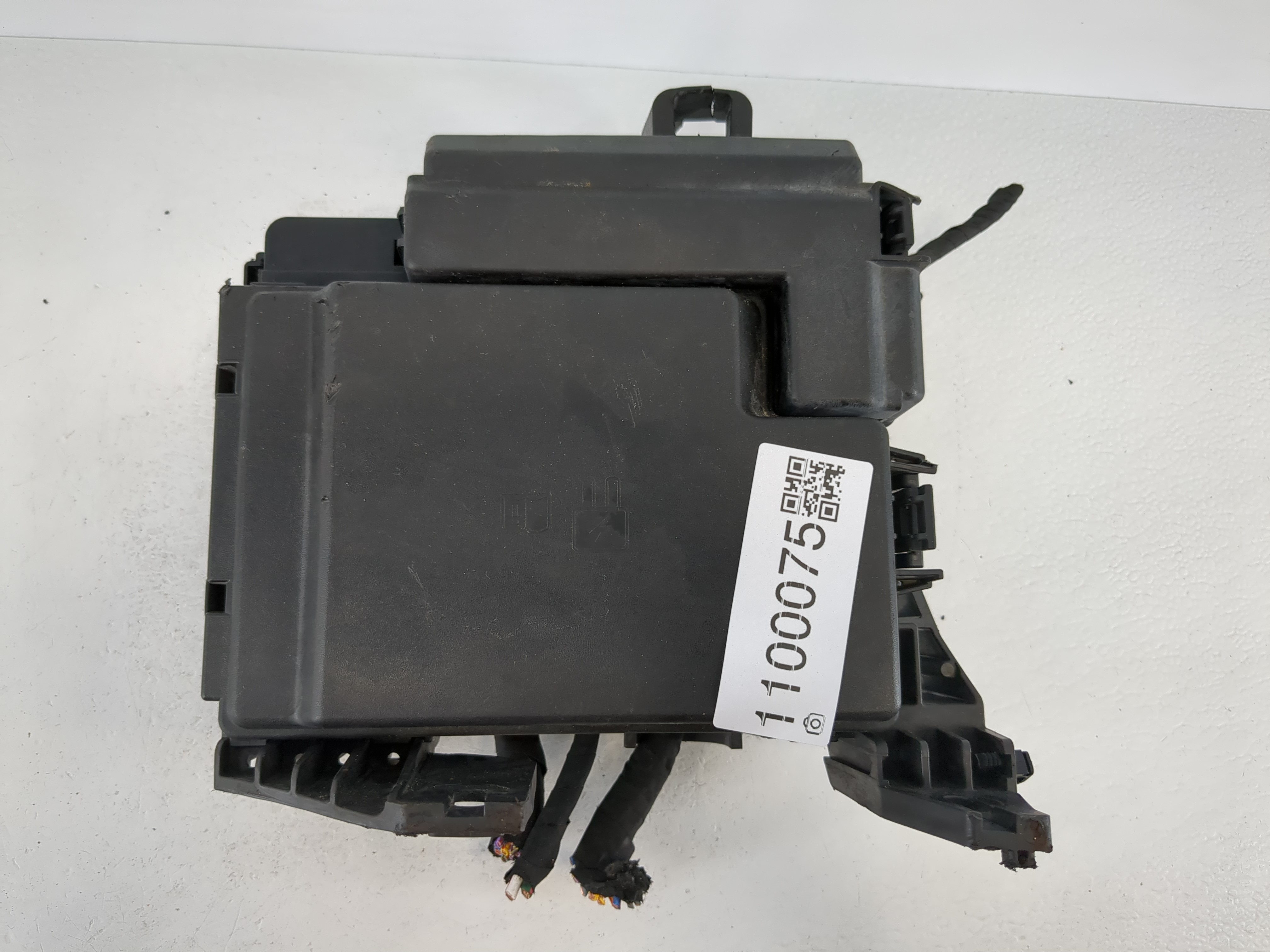 Picture of 2024 Ford F-150 Fusebox Fuse Box Relay Module Rl3t-14d068-ae 1100075