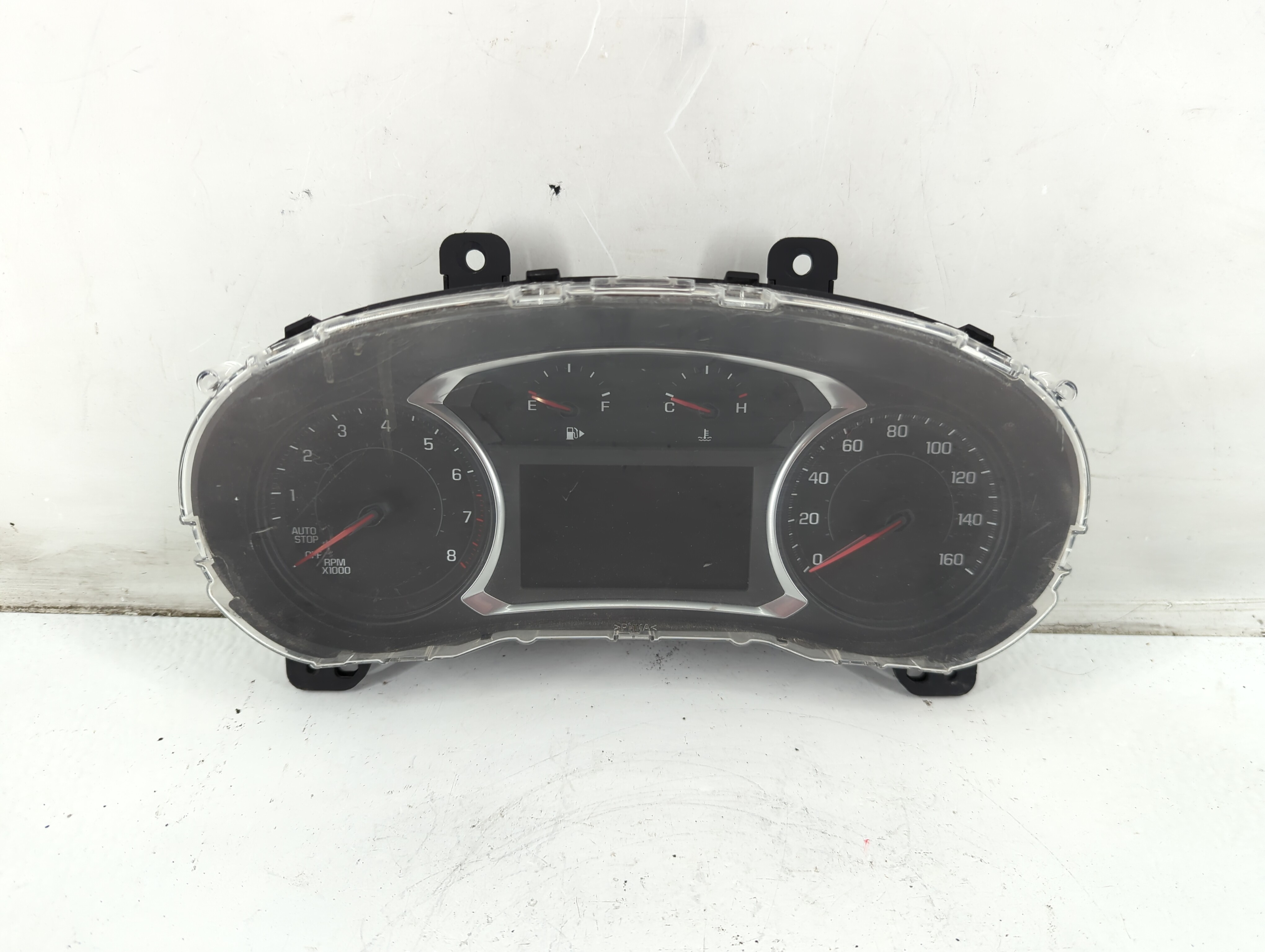 2017-2018 Chevrolet Malibu Speedometer Instrument Cluster Gauges 1100118 - Oemusedautoparts1.com