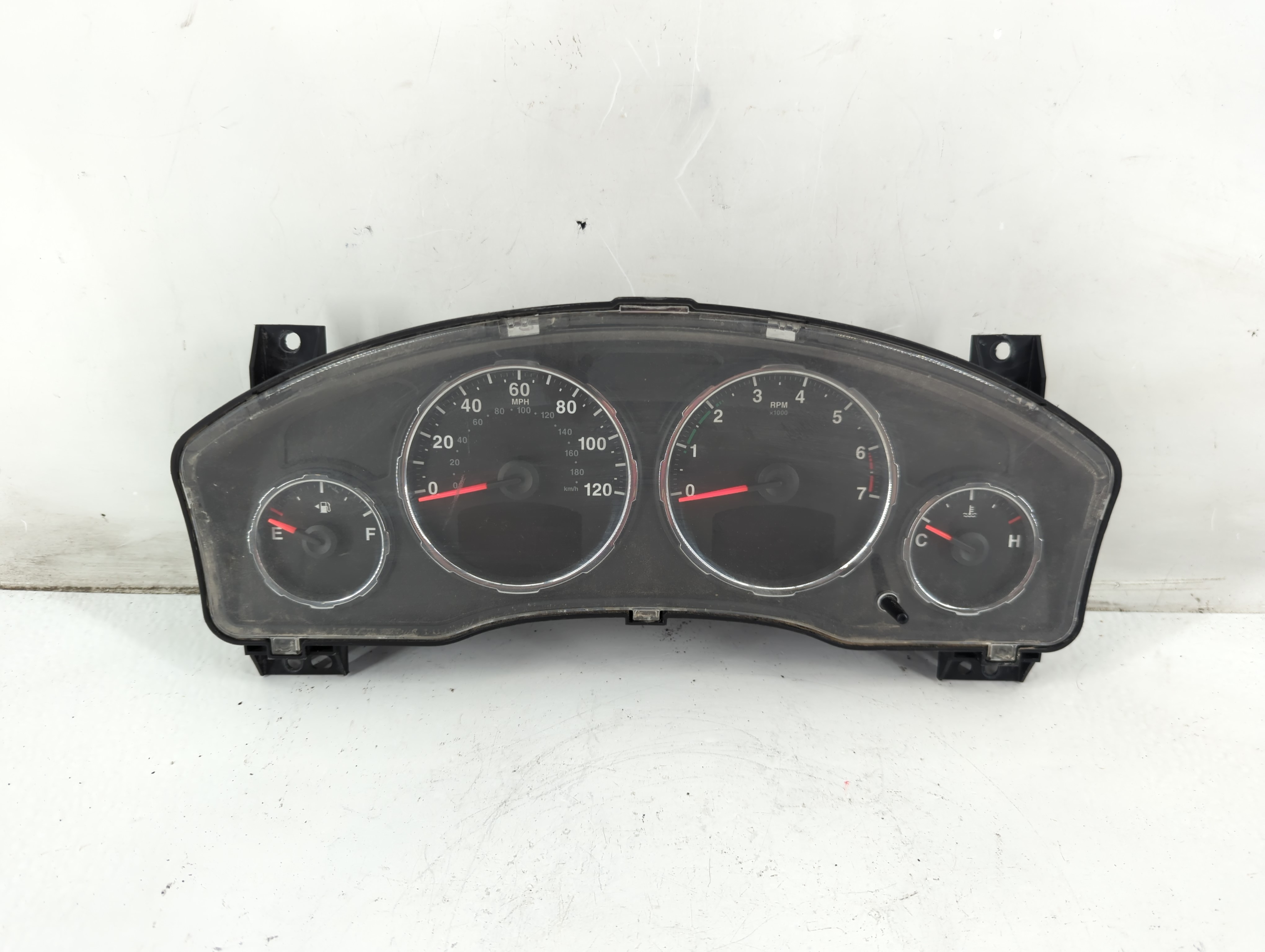2012-2012 Jeep Liberty Speedometer Instrument Cluster Gauges P05172921ae 1100133 - Oemusedautoparts1.com