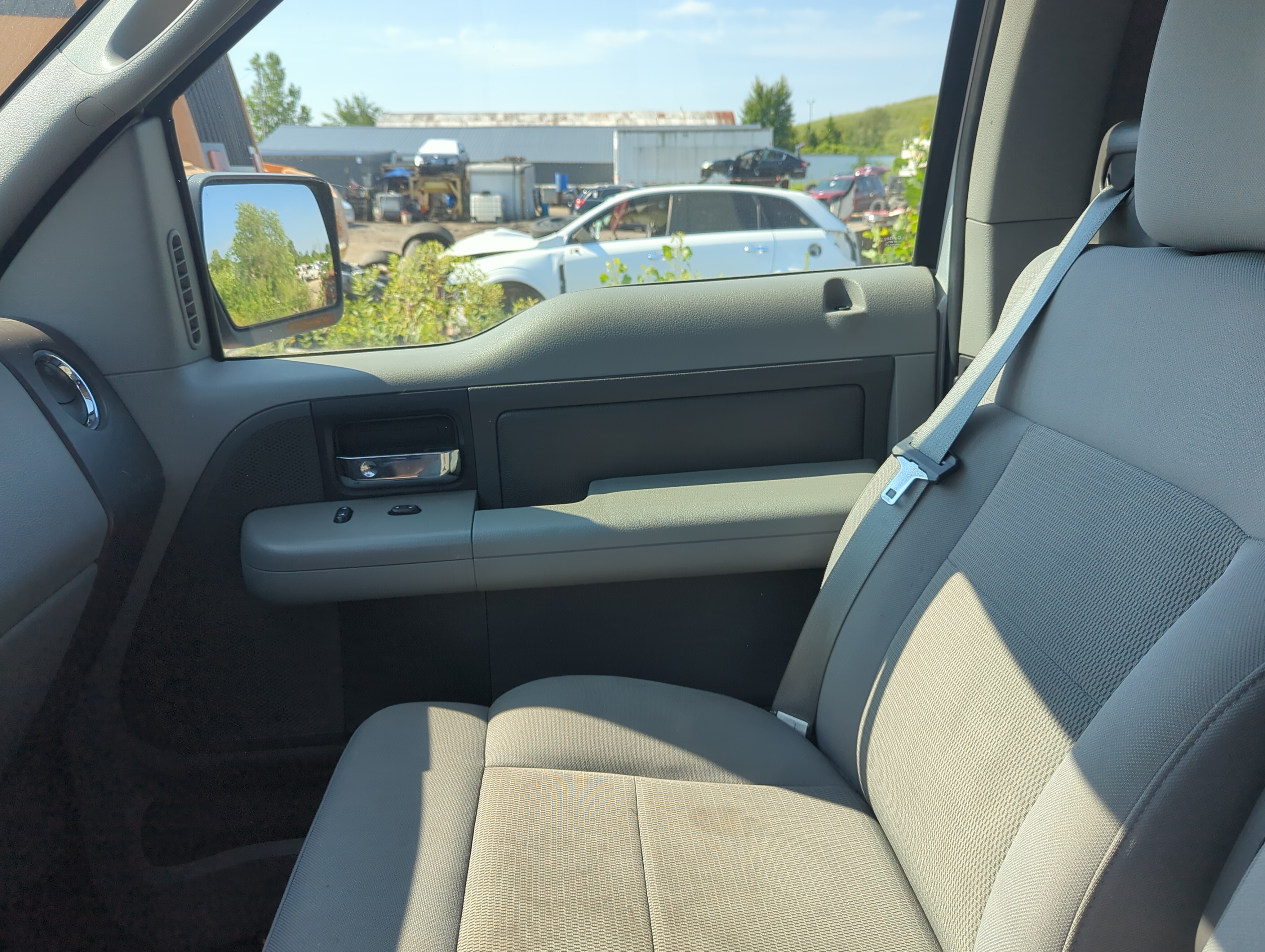 Picture of 2004 Ford F-150 Front Right Passenger Interior Door Panel Trim 1100253