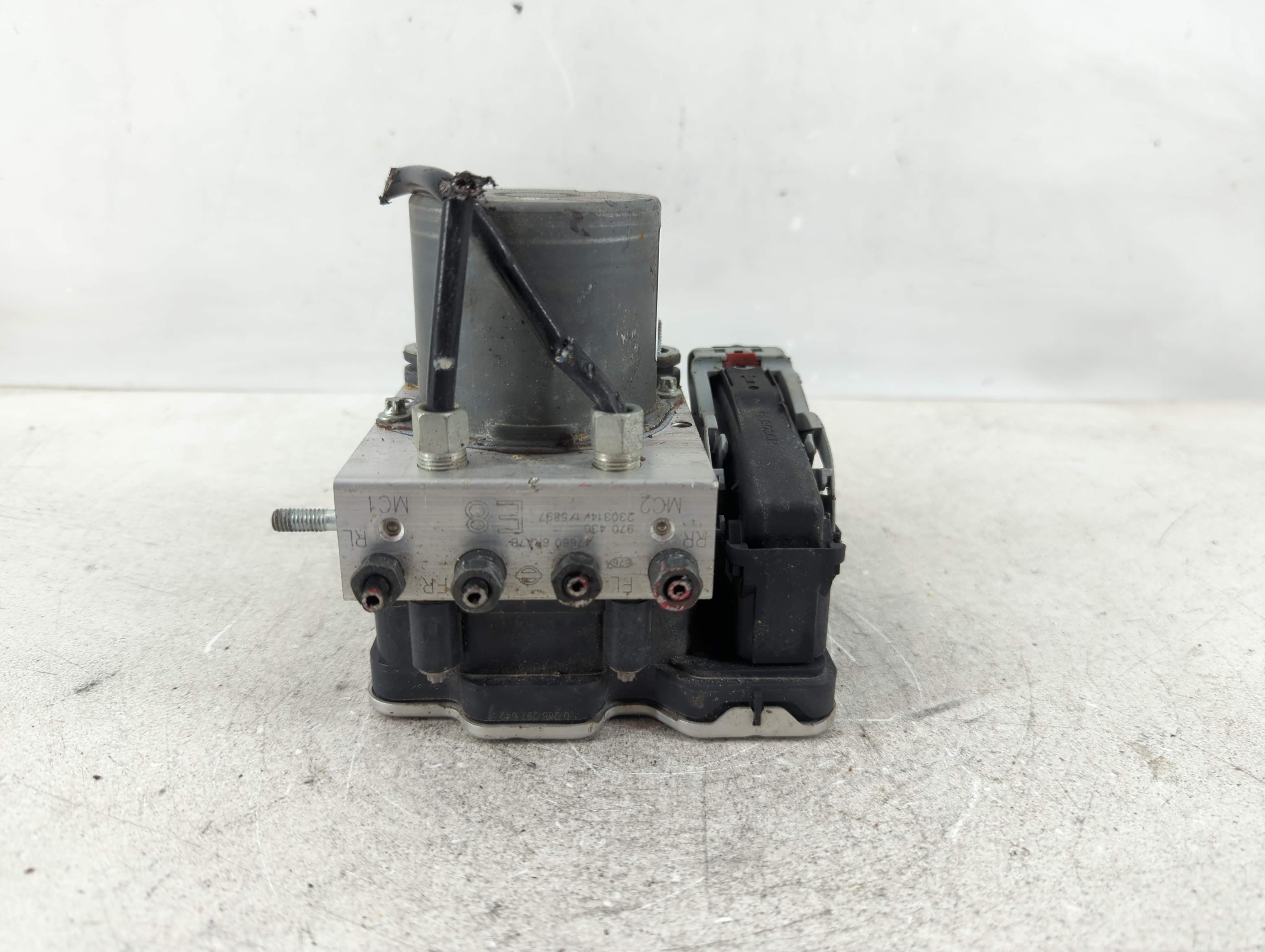Picture of 2021-2022 Nissan Rogue Abs Pump Control Module 1100457