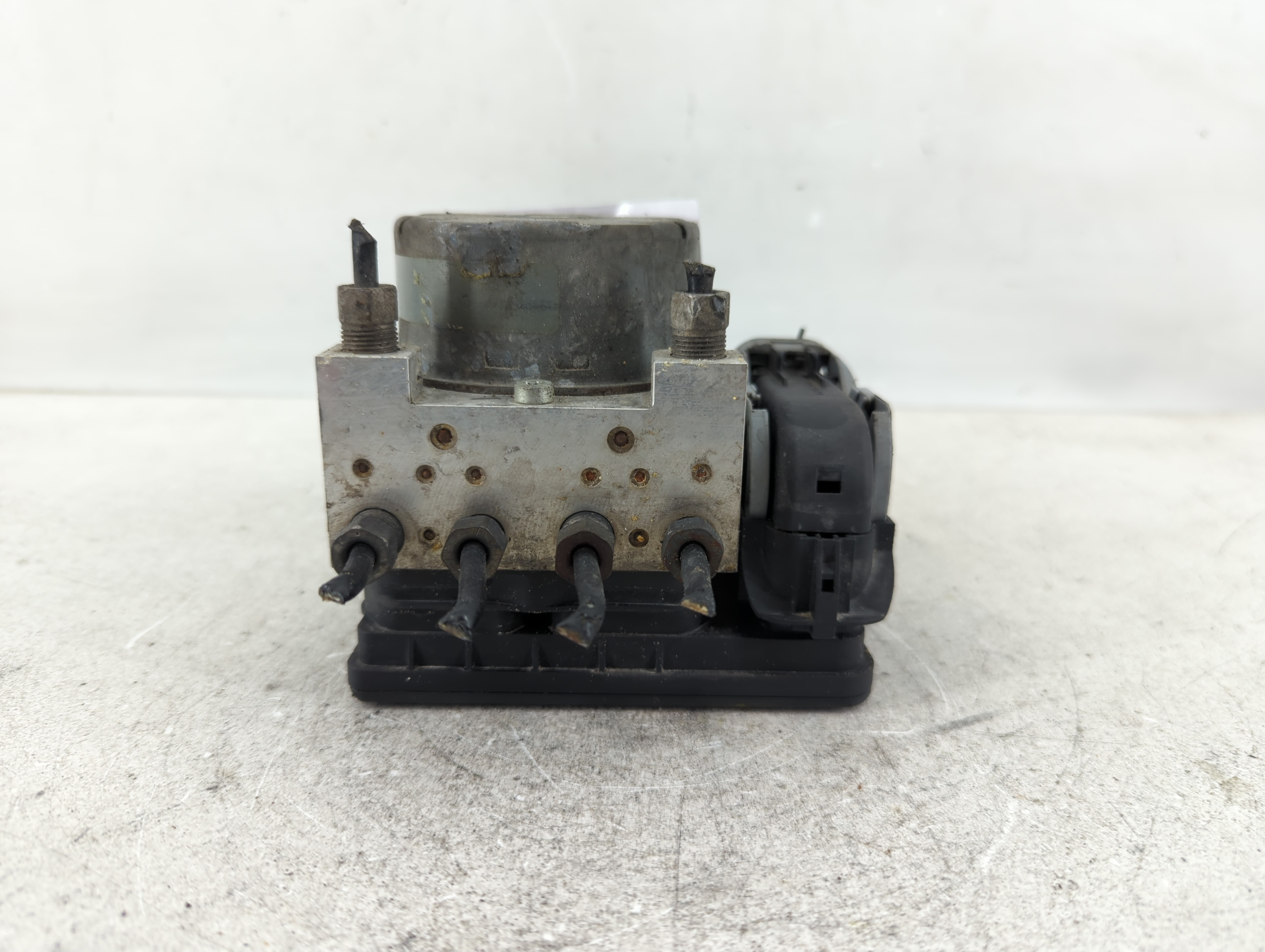 2014-2016 Dodge Dart Abs Pump Control Module 1100459 - Oemusedautoparts1.com