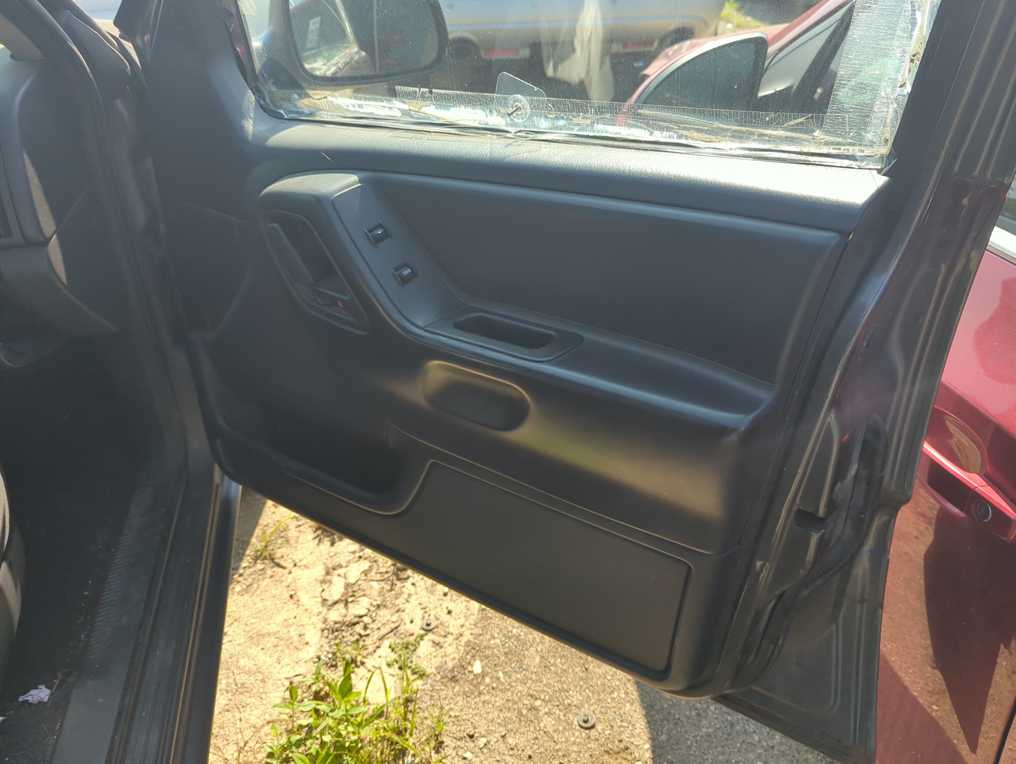 Picture of 2003 Jeep Grand Cherokee Front Right Passenger Interior Door Panel Trim 1100617