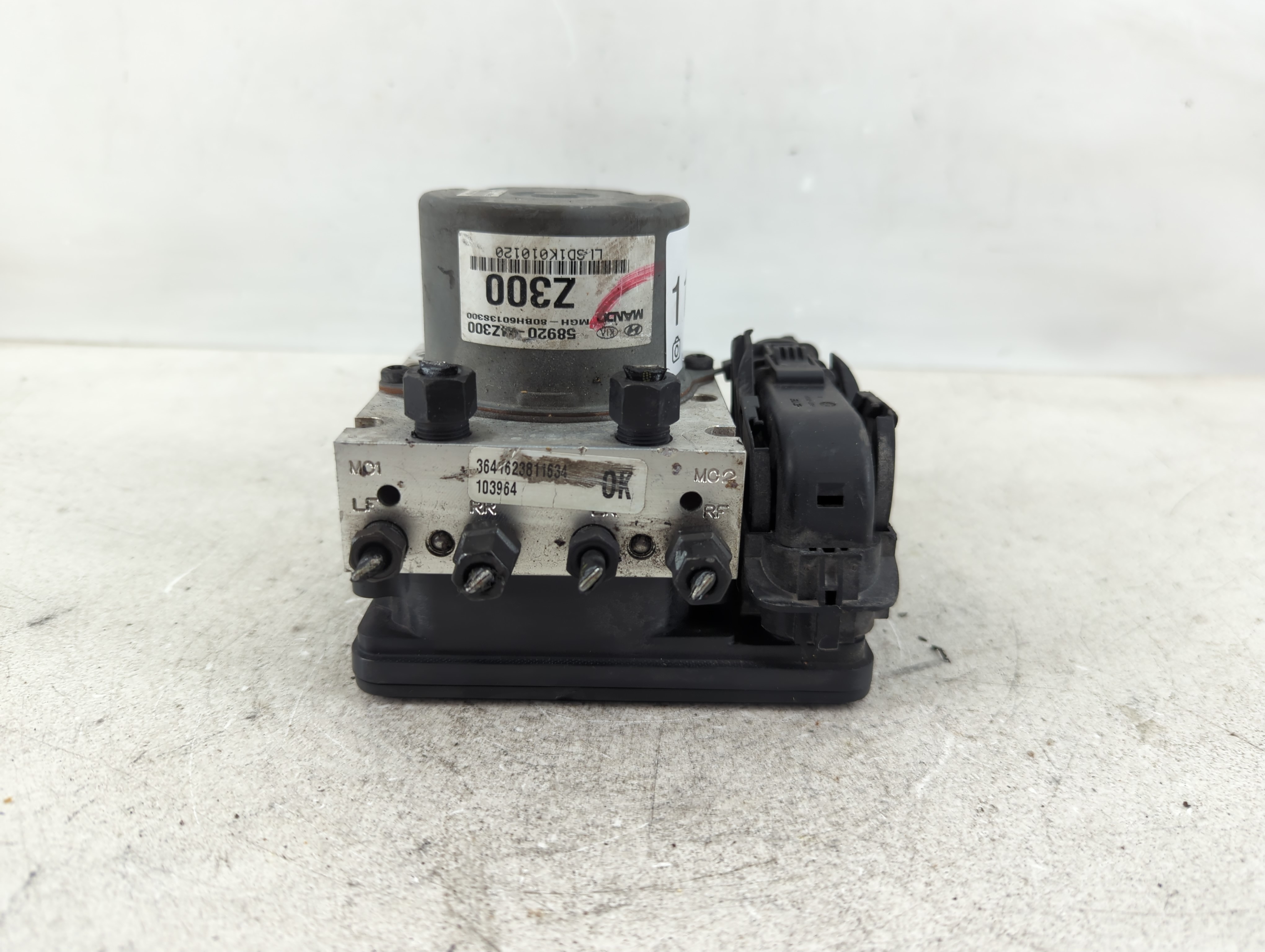 Picture of 2017-2018 Hyundai Santa Fe Abs Pump Control Module 1100642