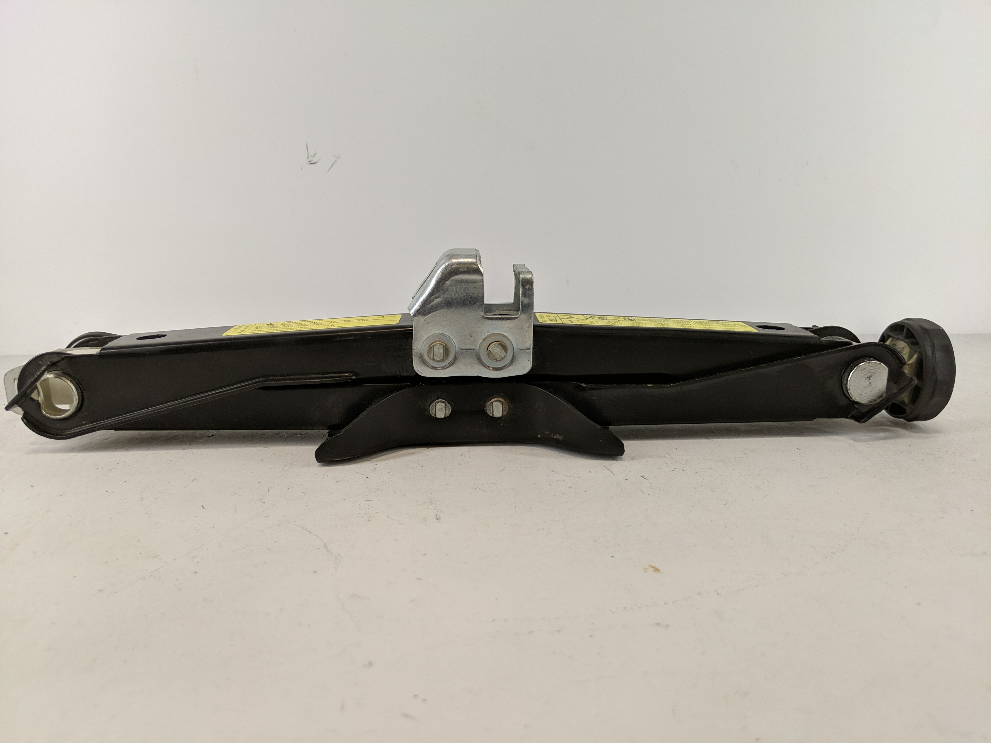 2013 Audi A5 Spare Scissor Car Jack 1100659 - Oemusedautoparts1.com