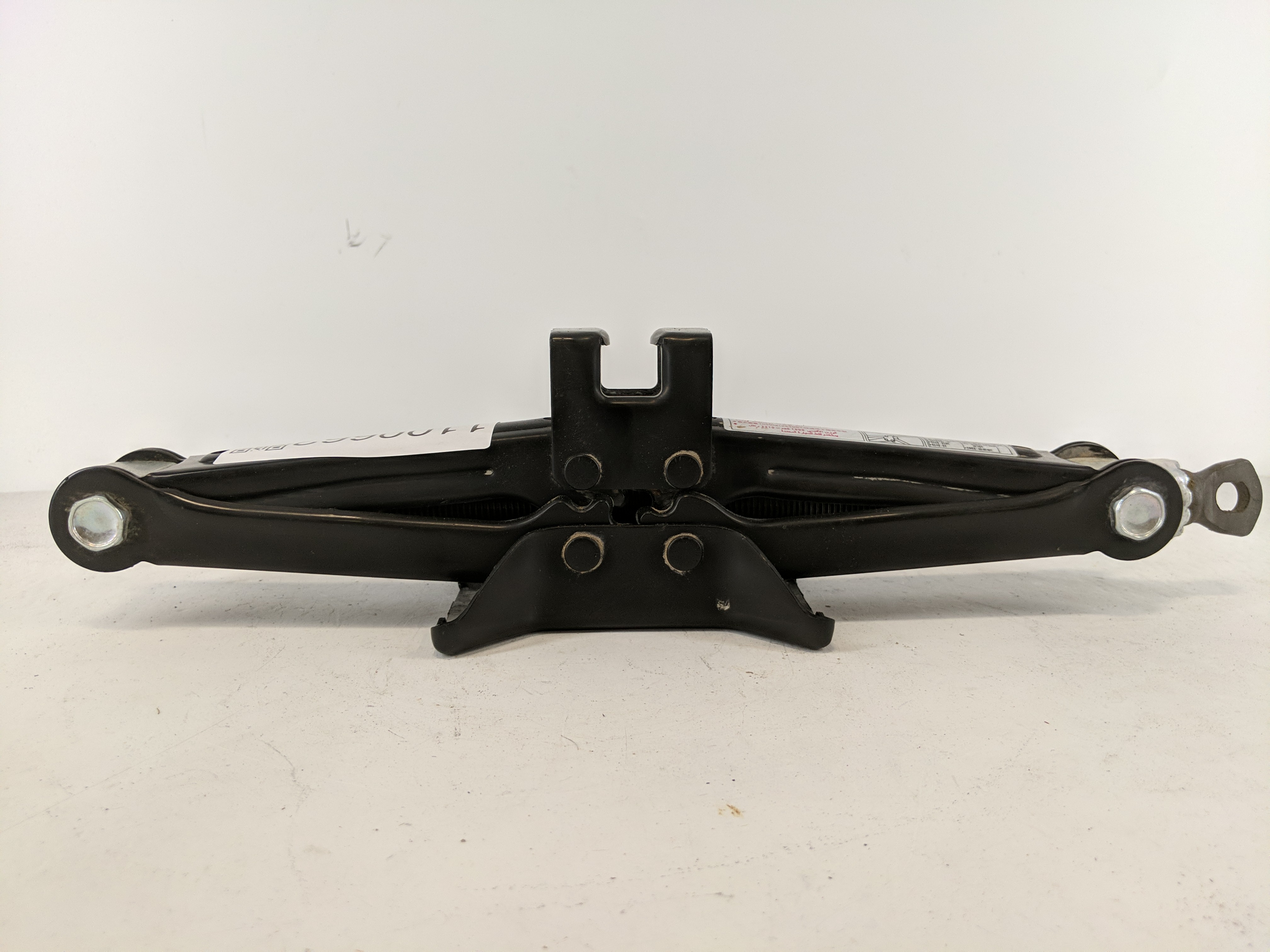 2013 Hyundai Sonata Spare Scissor Car Jack 1100662 - Oemusedautoparts1.com