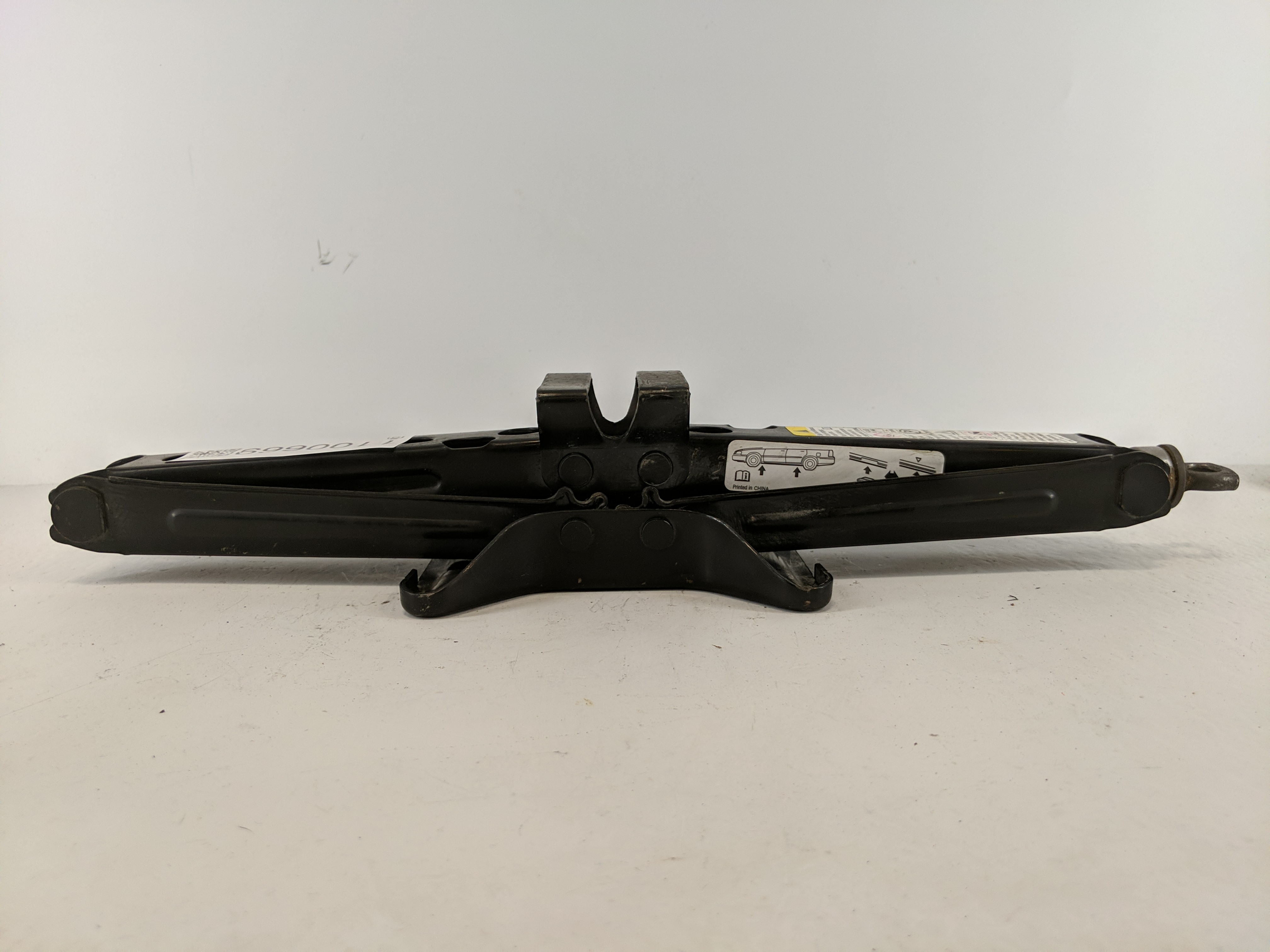 2016 Gmc Terrain Spare Scissor Car Jack 1100669 - Oemusedautoparts1.com