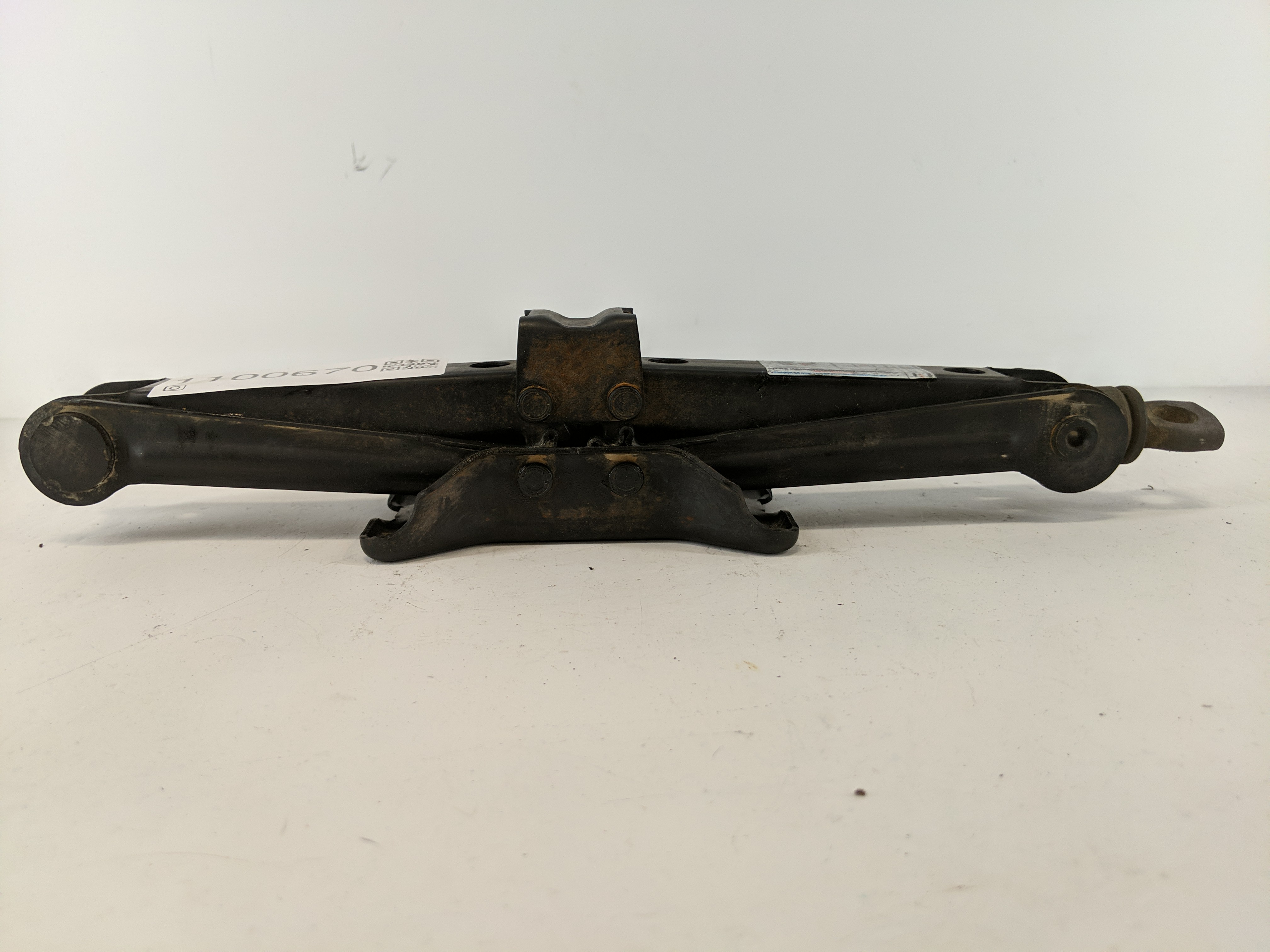 2014 Honda Civic Spare Scissor Car Jack 1100670 - Oemusedautoparts1.com