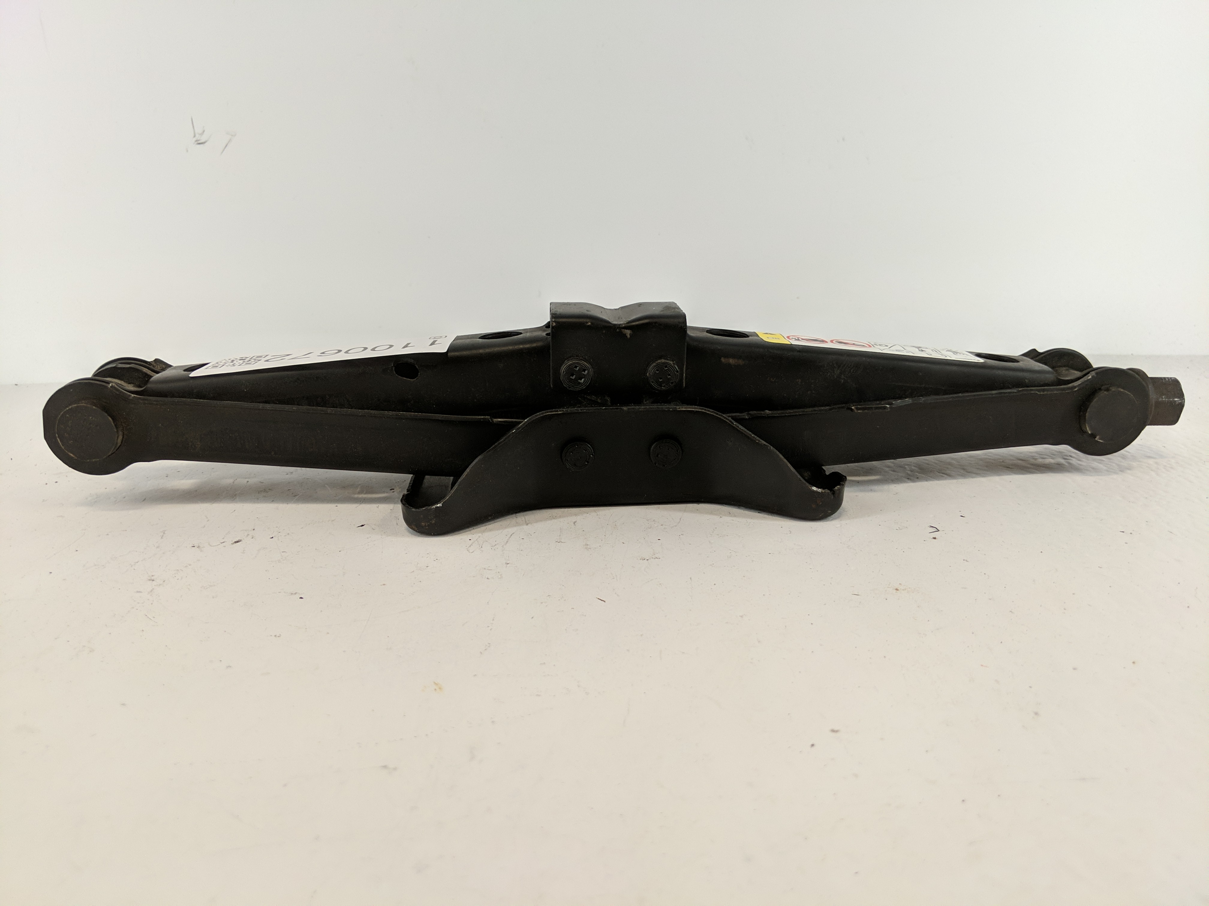 2014 Dodge Avenger Spare Scissor Car Jack 1100672 - Oemusedautoparts1.com