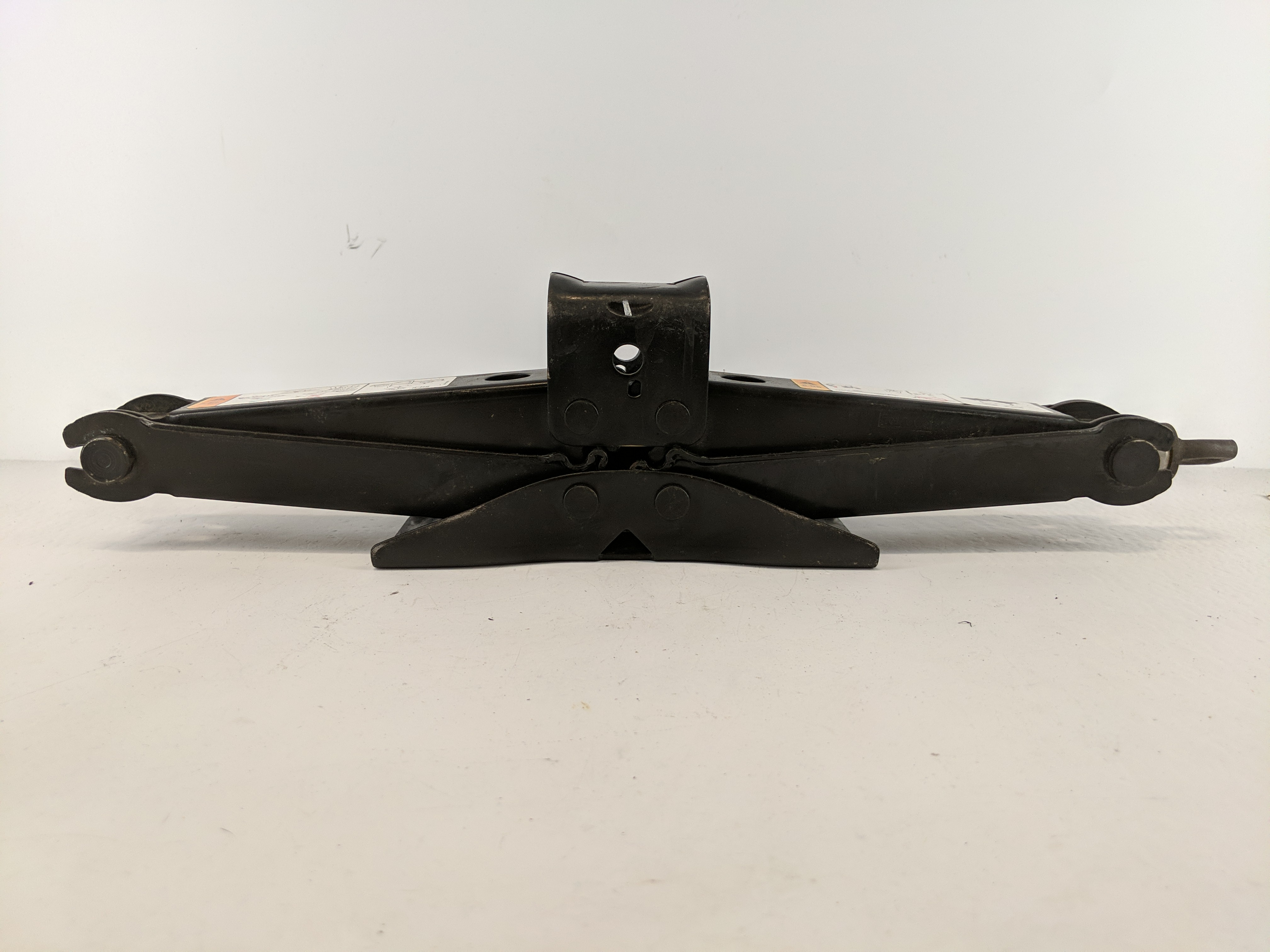 2014 Ford F-150 Spare Scissor Car Jack 1100674 - Oemusedautoparts1.com