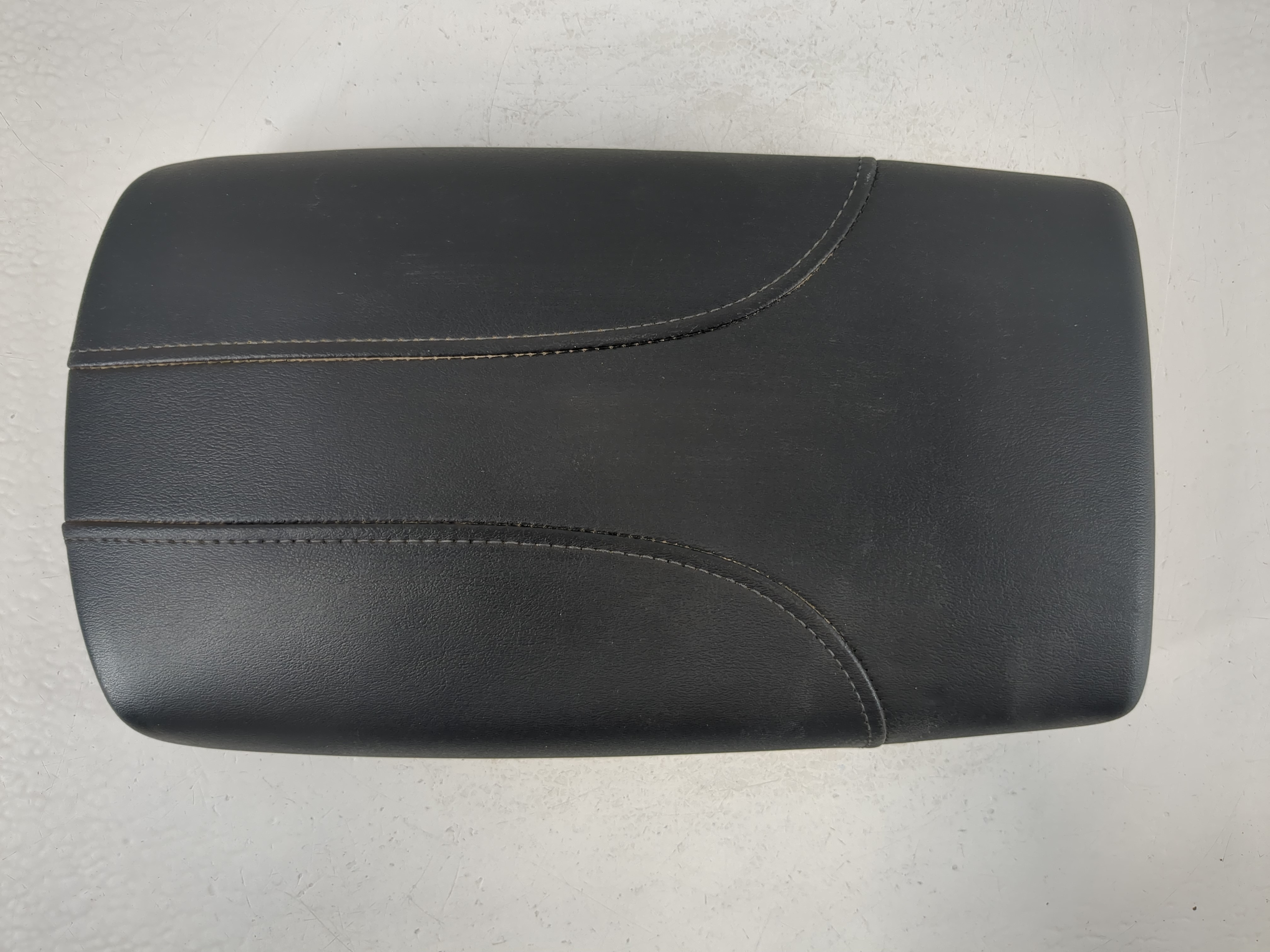 Picture of 2018-2020 Nissan Rogue Center Console Armrest Cover Lid Dark Grey 1100679