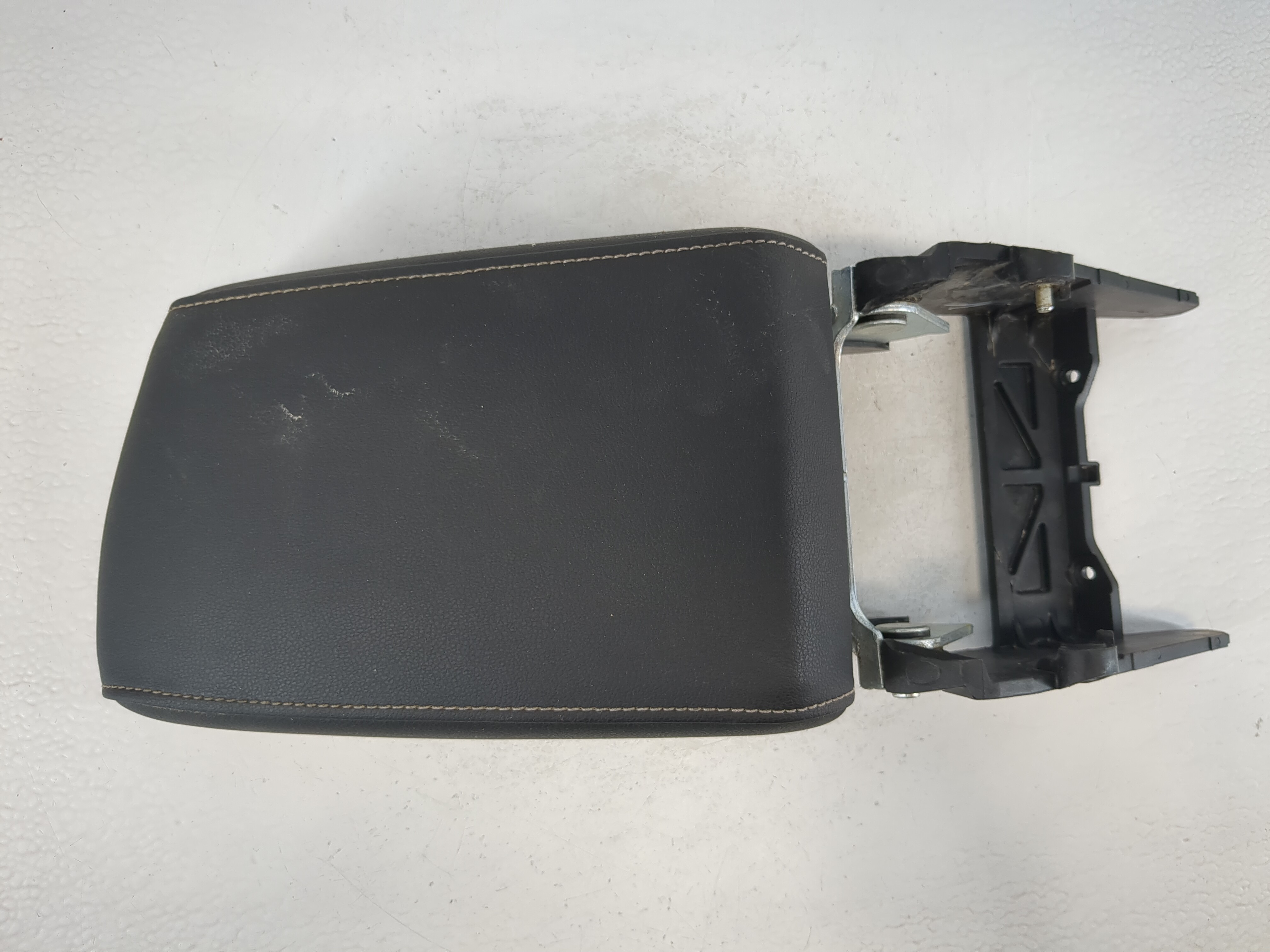 Picture of 2020-2022 Volkswagen Tiguan Center Console Armrest Cover Lid Black 1100687