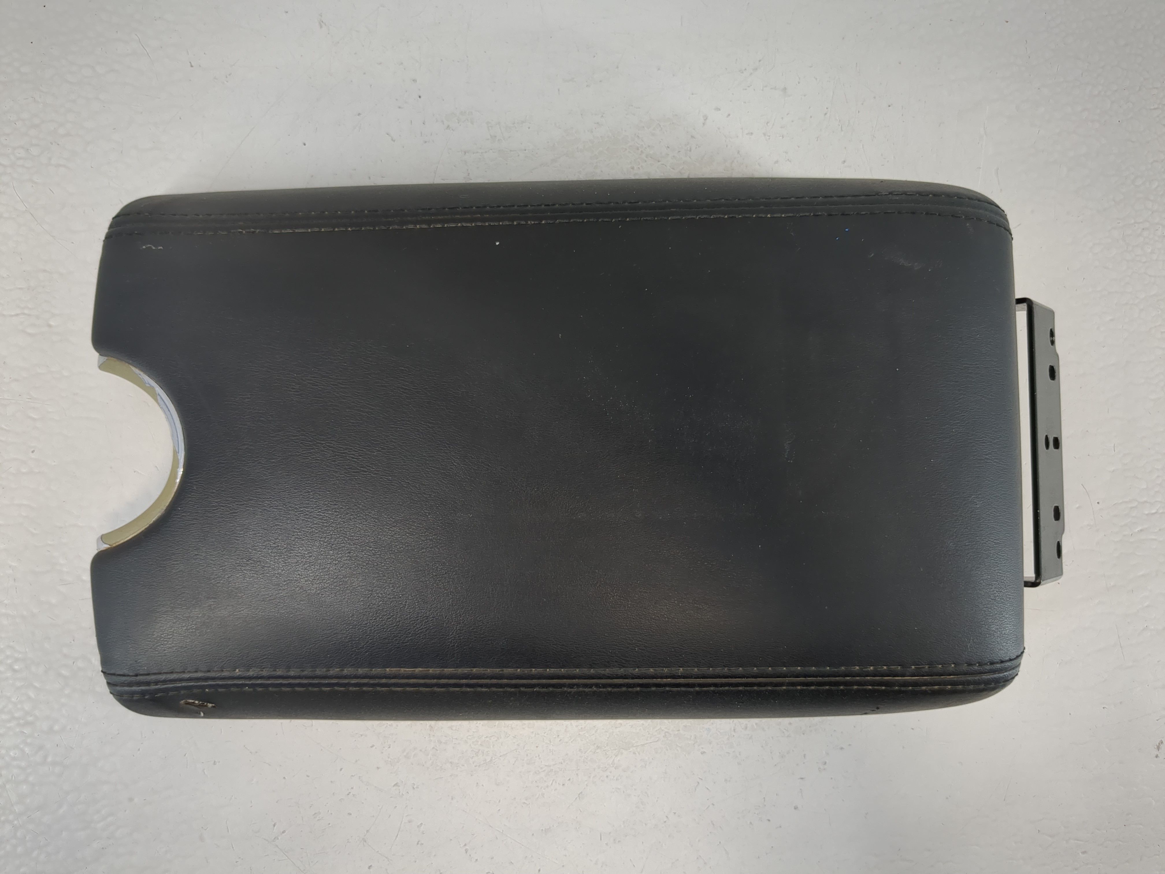 2010-2013 Infiniti G37 Center Console Armrest Cover Lid Black 1100713 - Oemusedautoparts1.com