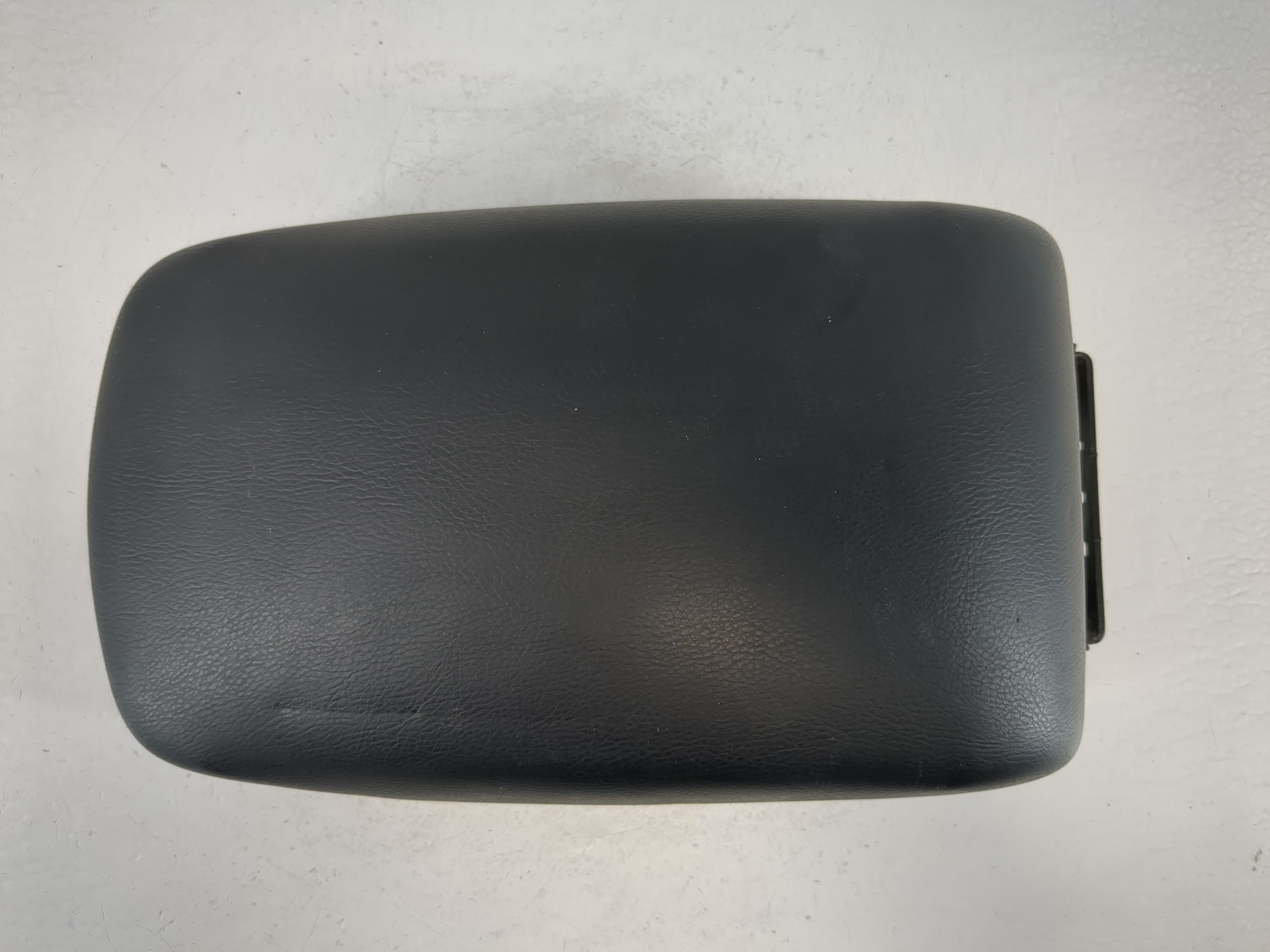 2018-2019 Nissan Sentra Center Console Armrest Cover Lid Black 1100714 - Oemusedautoparts1.com