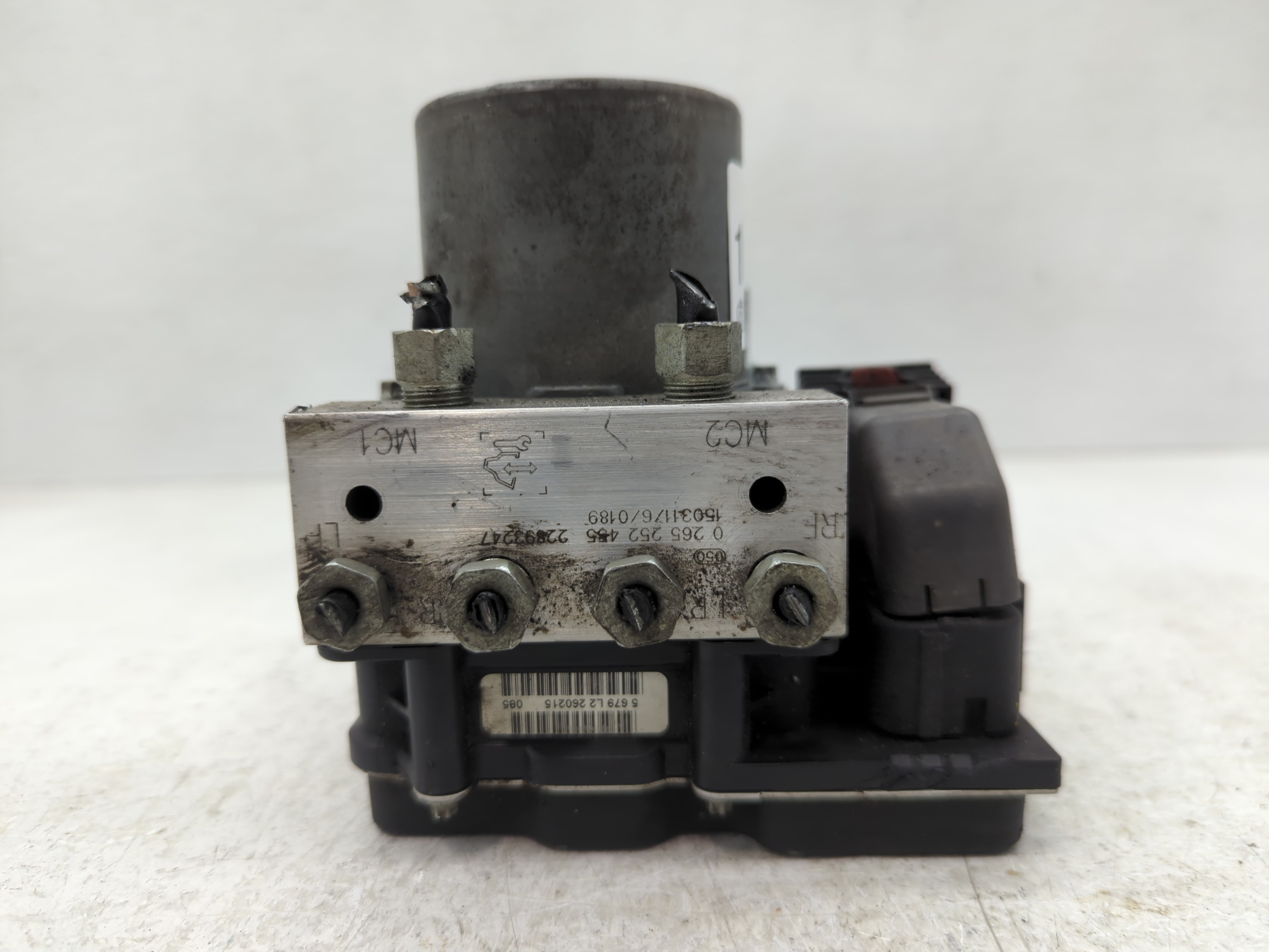 2012-2017 Buick Enclave Abs Pump Control Module 1100754 - Oemusedautoparts1.com