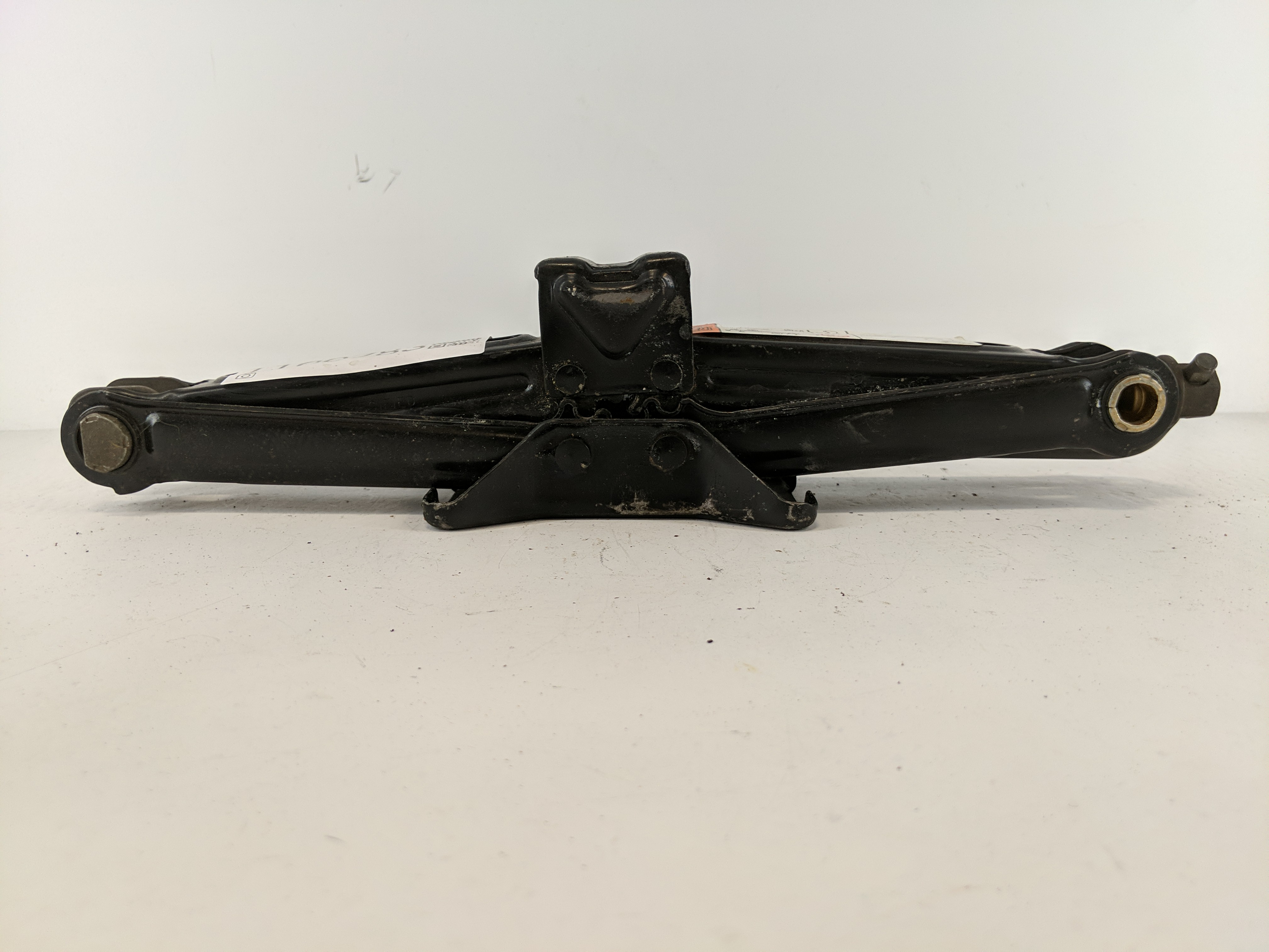 2010 Ford Mustang Spare Scissor Car Jack 1100783 - Oemusedautoparts1.com