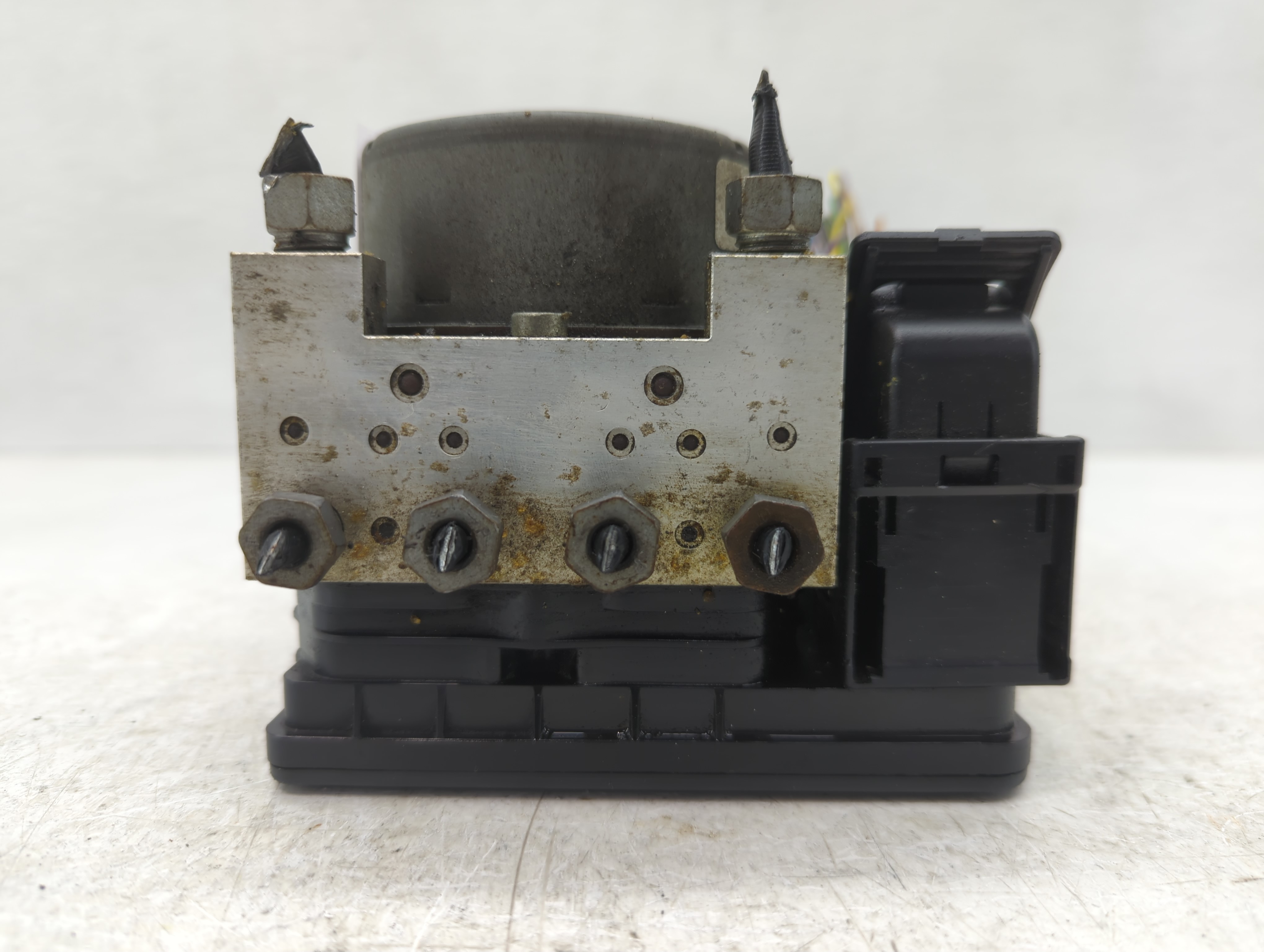 Picture of 2014-2016 Ford Fusion Abs Pump Control Module 1100835