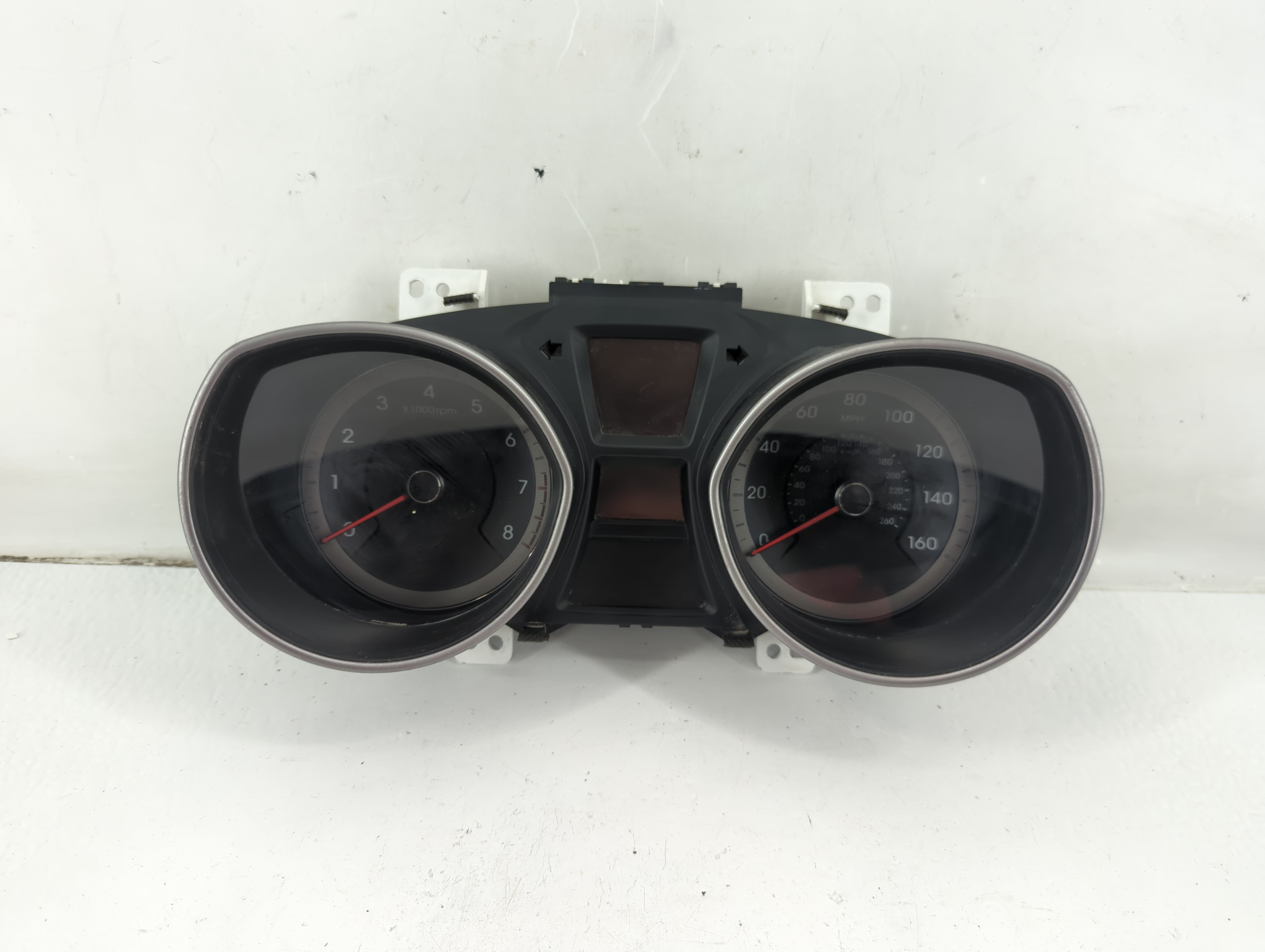 2016-2017 Hyundai Elantra Gt Speedometer Instrument Cluster Gauges 1100850 - Oemusedautoparts1.com