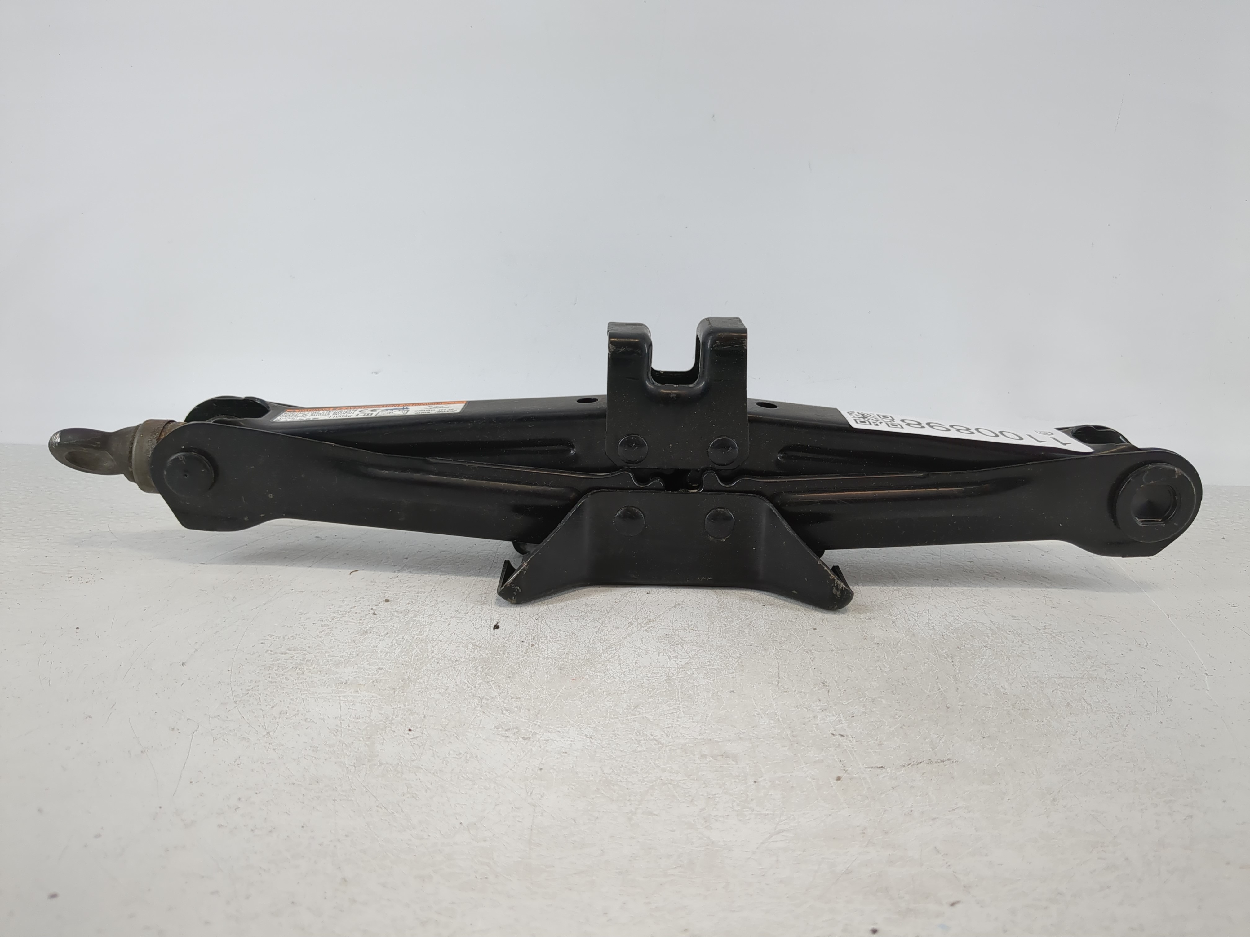 2012 Jeep Liberty Spare Scissor Car Jack 1100898 - Oemusedautoparts1.com