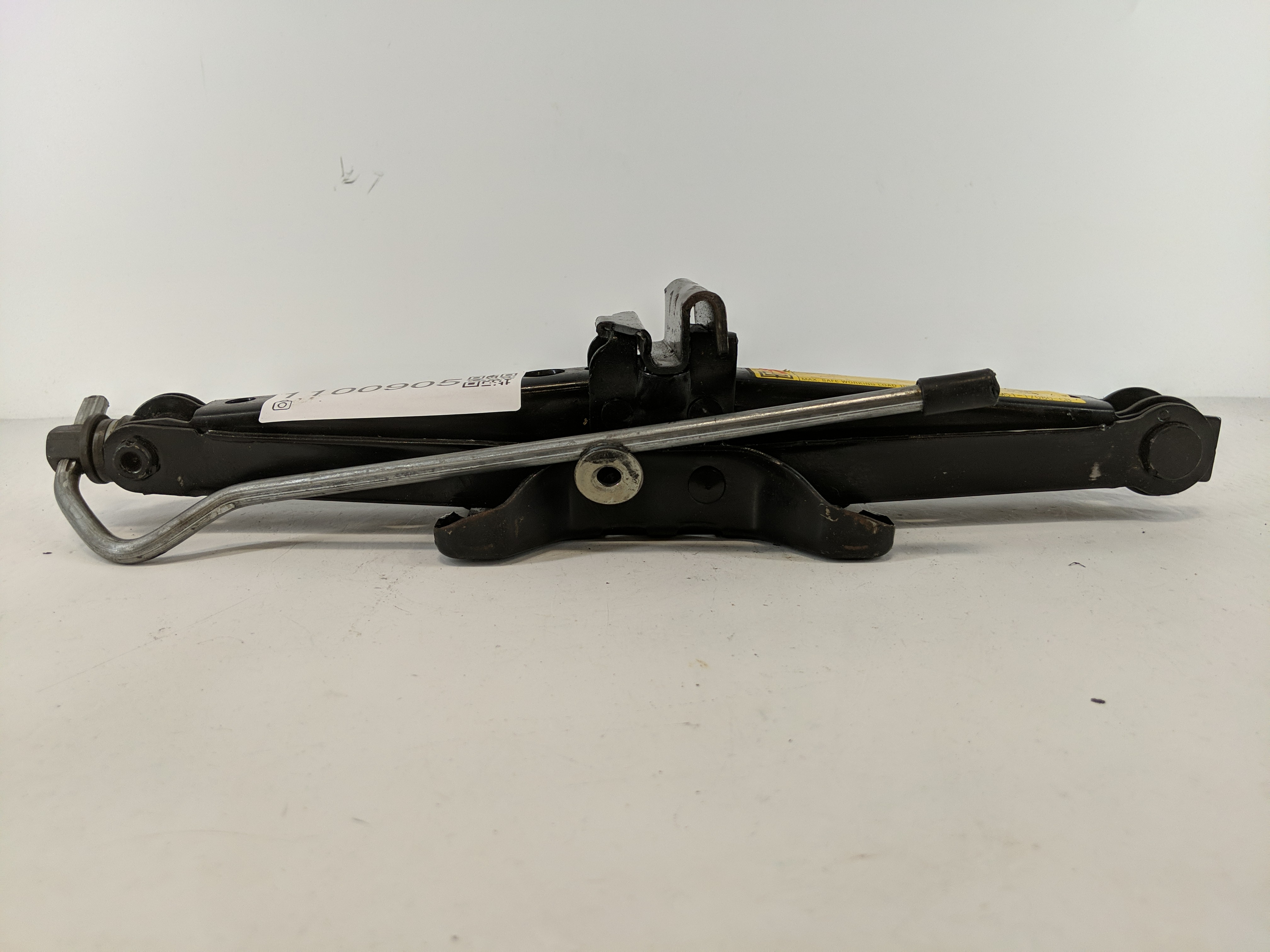 2015 Honda Fit Spare Scissor Car Jack 1100905 - Oemusedautoparts1.com