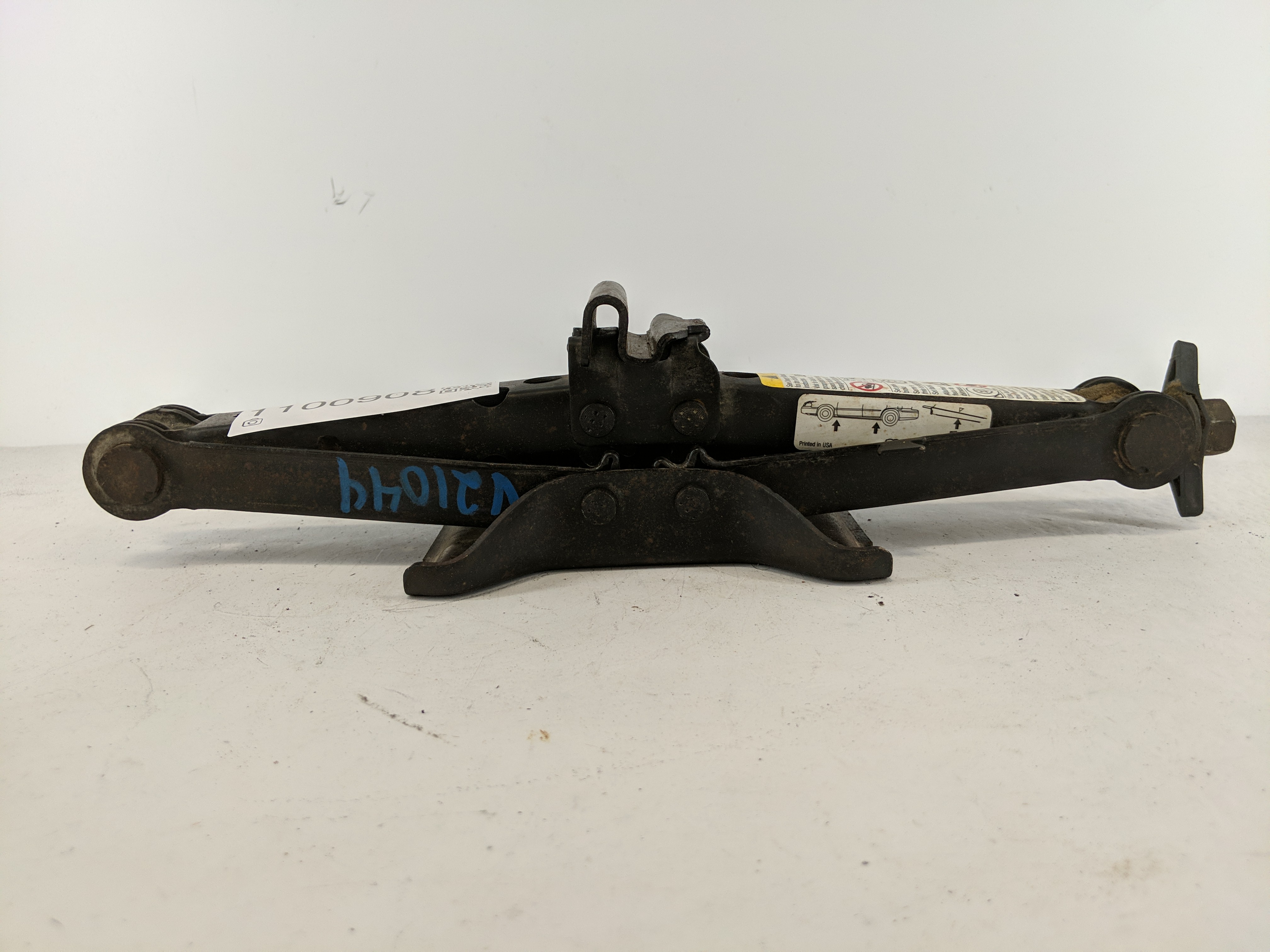 2008 Chevrolet Hhr Spare Scissor Car Jack 1100908 - Oemusedautoparts1.com