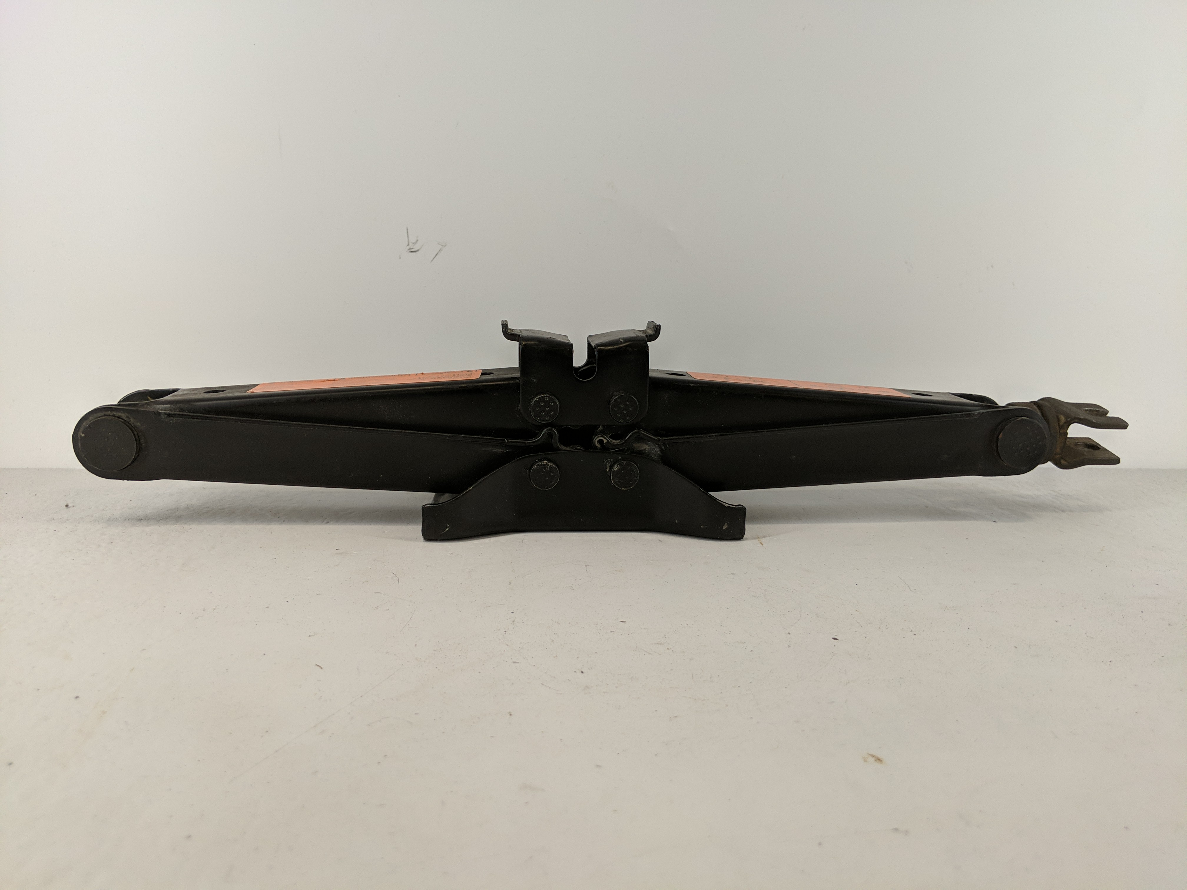 2008 Nissan Frontier Spare Scissor Car Jack 1100911 - Oemusedautoparts1.com